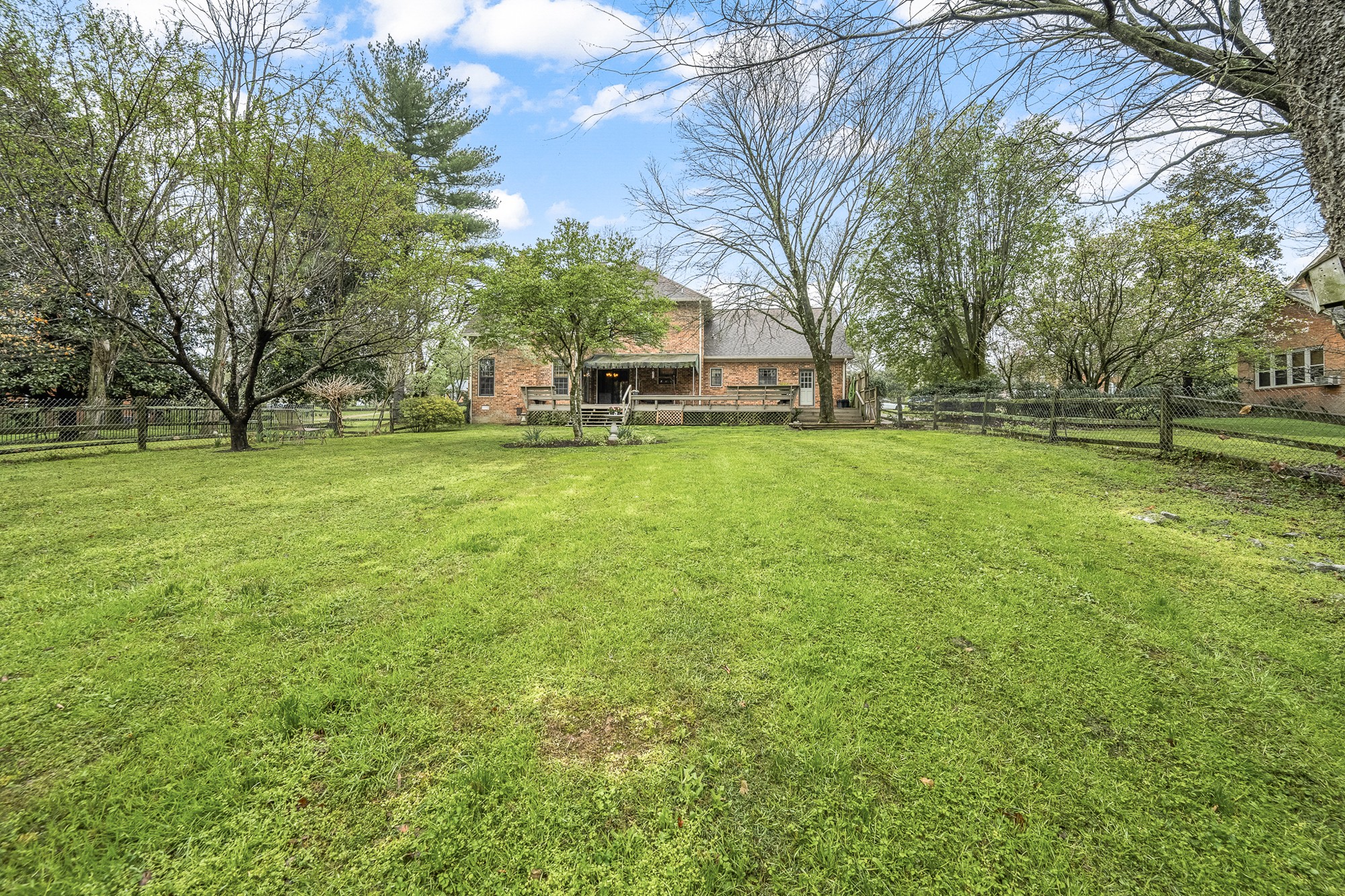 1010 Vista Cir Property Photo 27