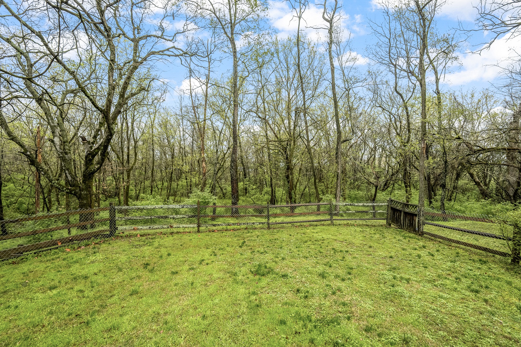 1010 Vista Cir Property Photo 28