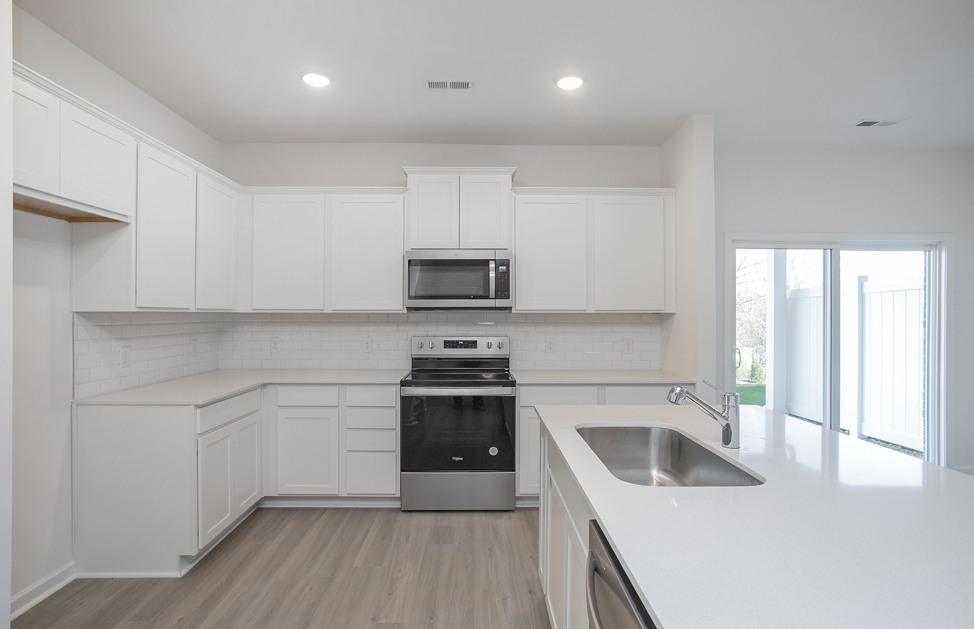 7147 Mapleside Lane Property Photo 8