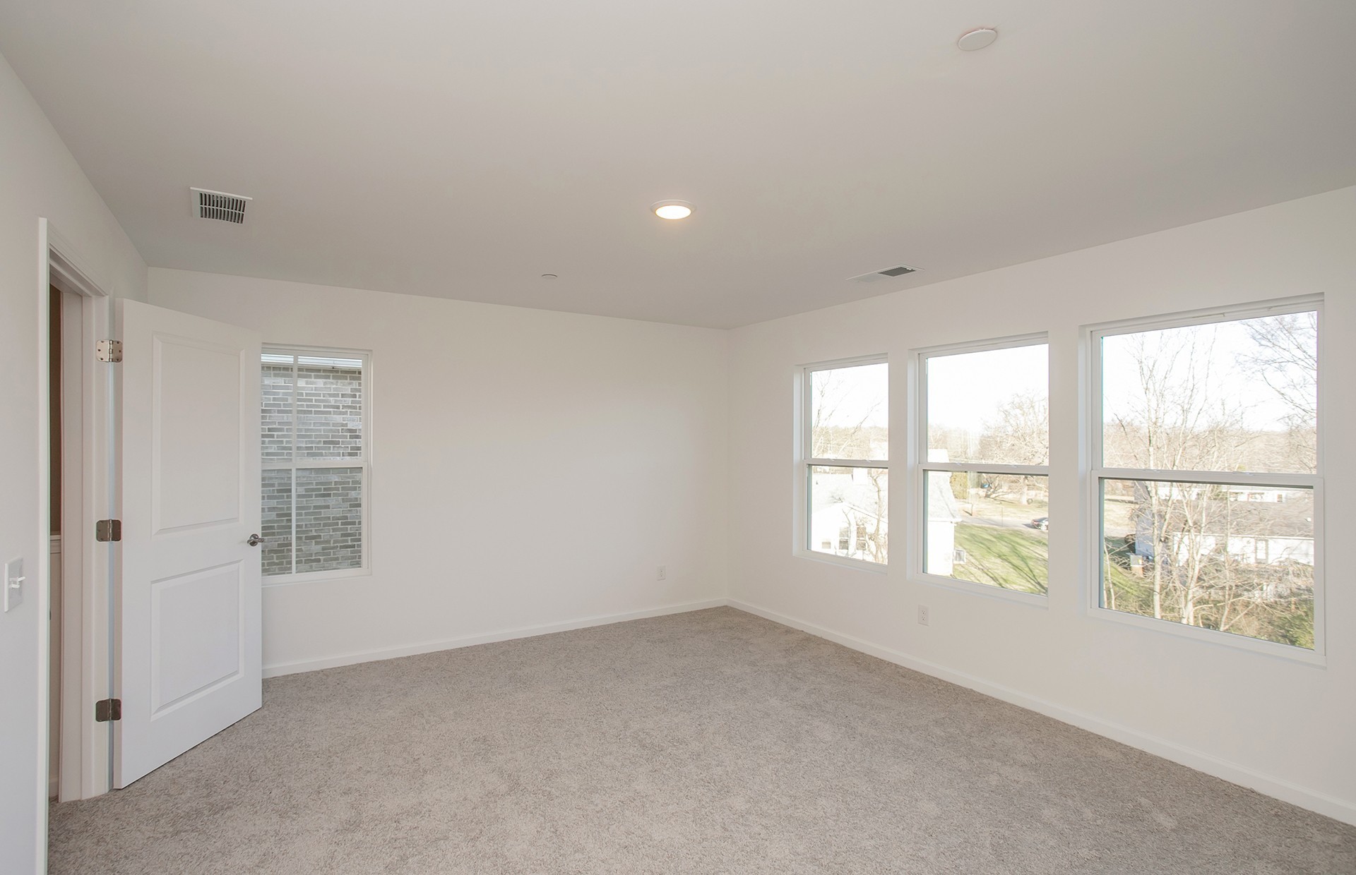 7147 Mapleside Lane Property Photo 12
