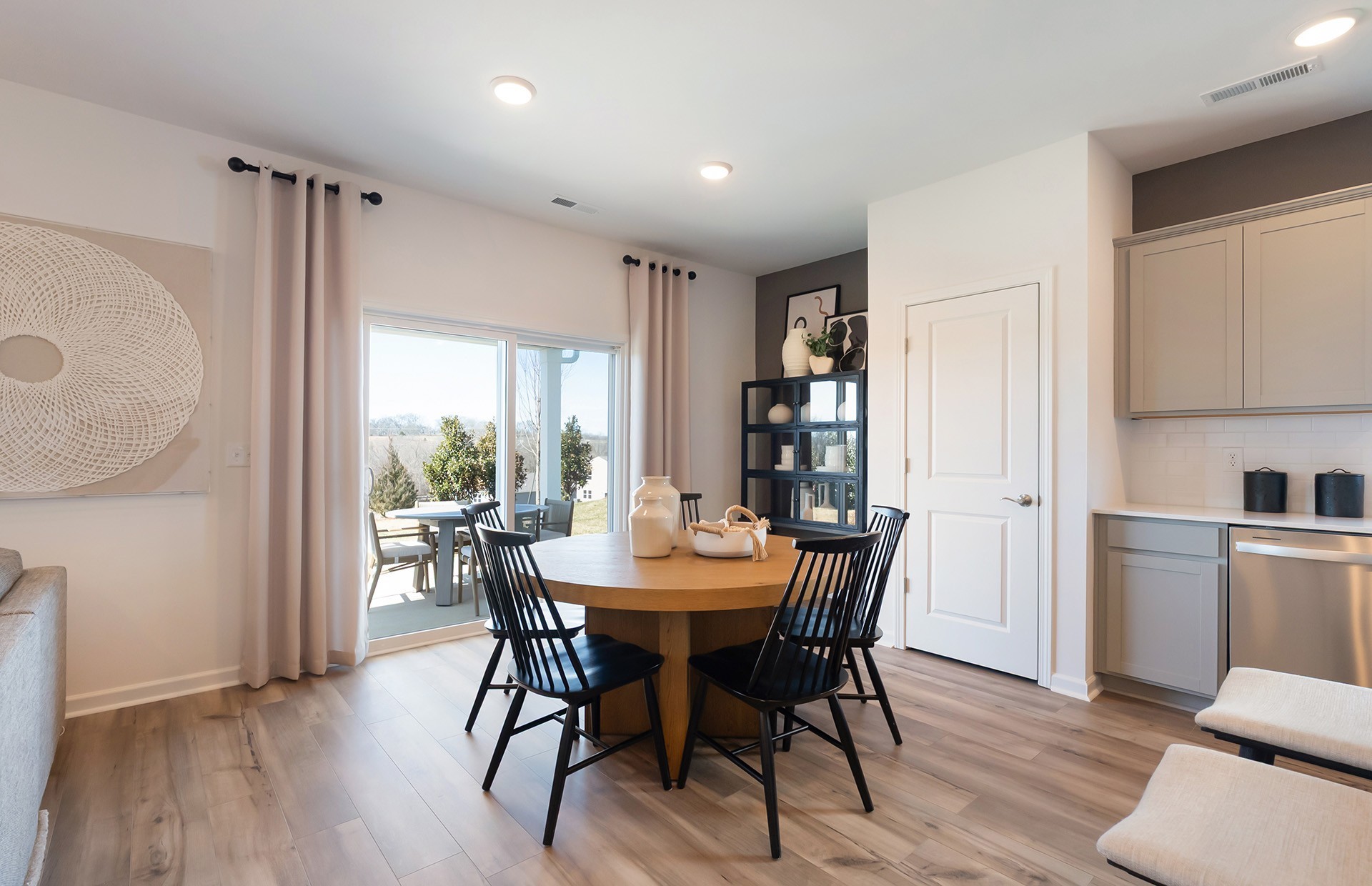 3286 Barrel Oak Pass Property Photo 11