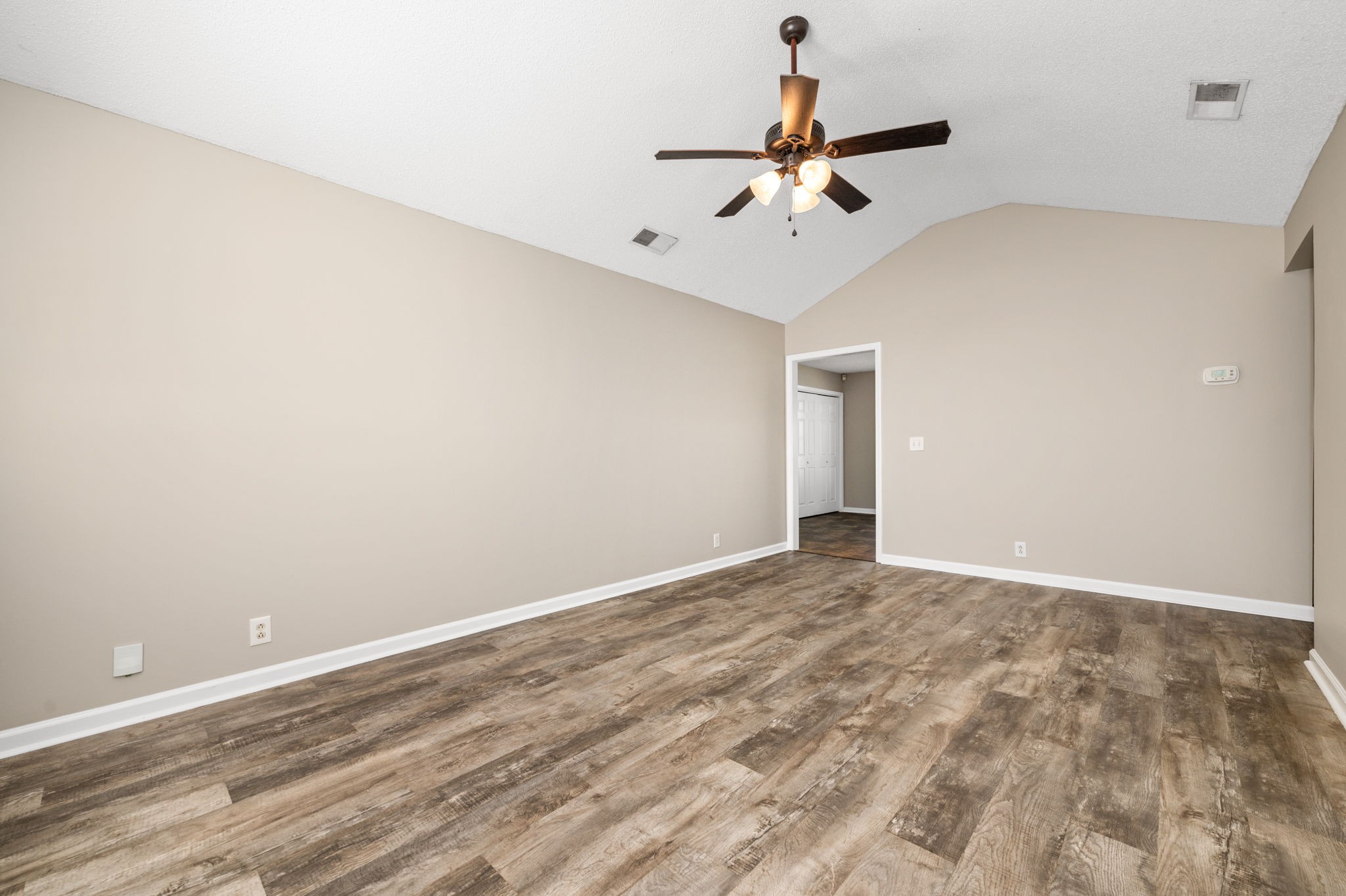 5044 Boyd Dr Property Photo 7