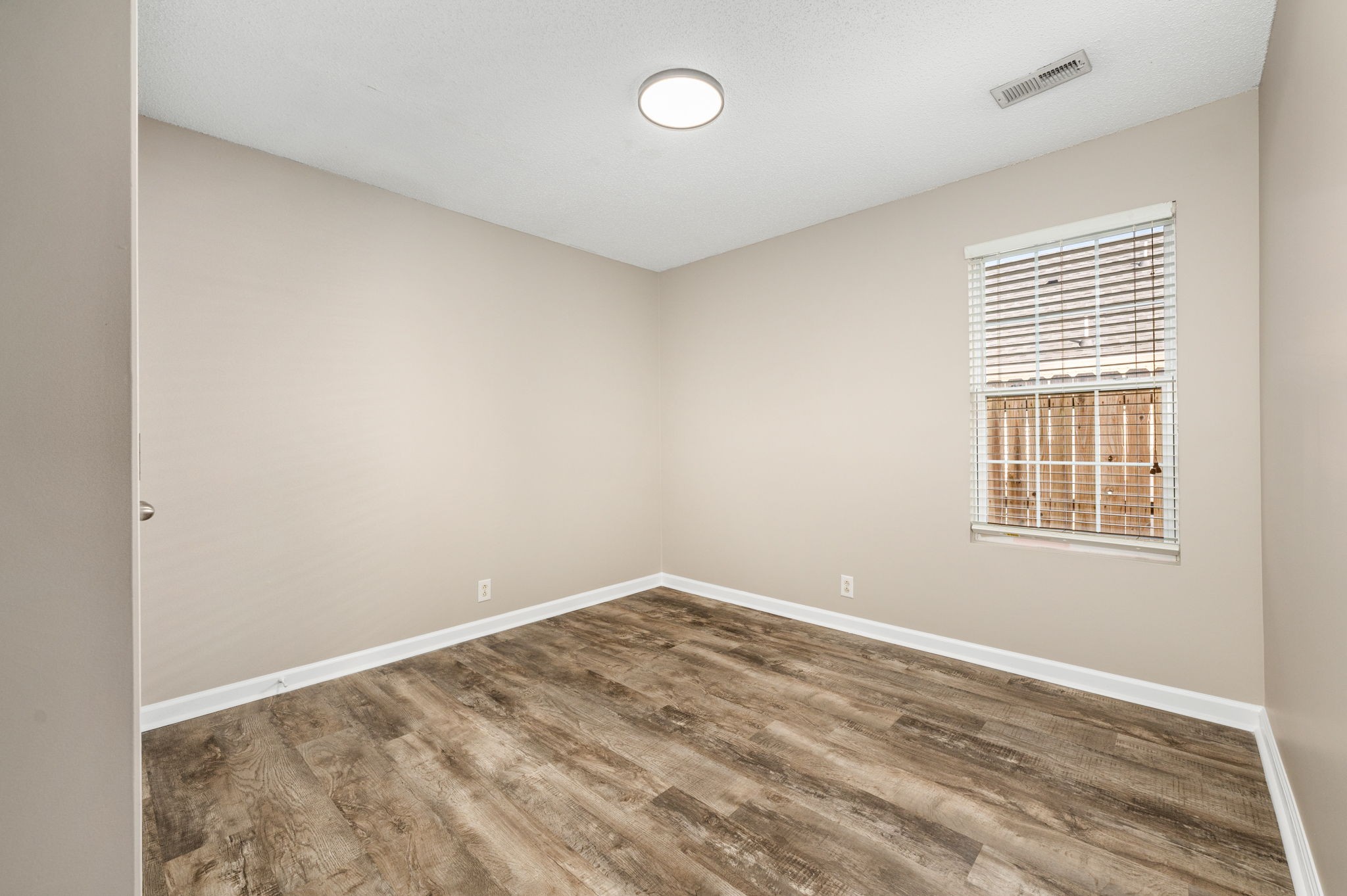 5044 Boyd Dr Property Photo 21