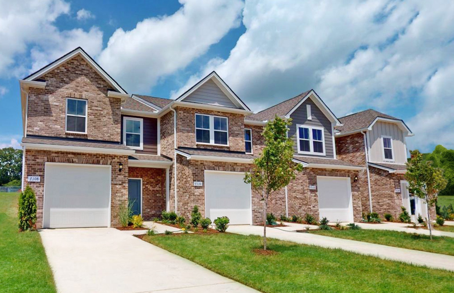 7129 Mapleside Lane Property Photo