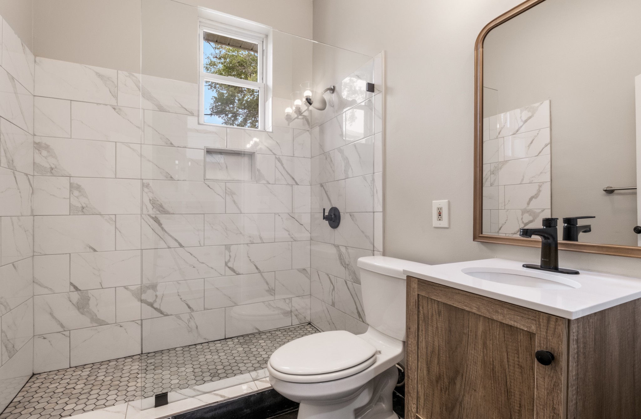 1406 Hawkins Property Photo 15