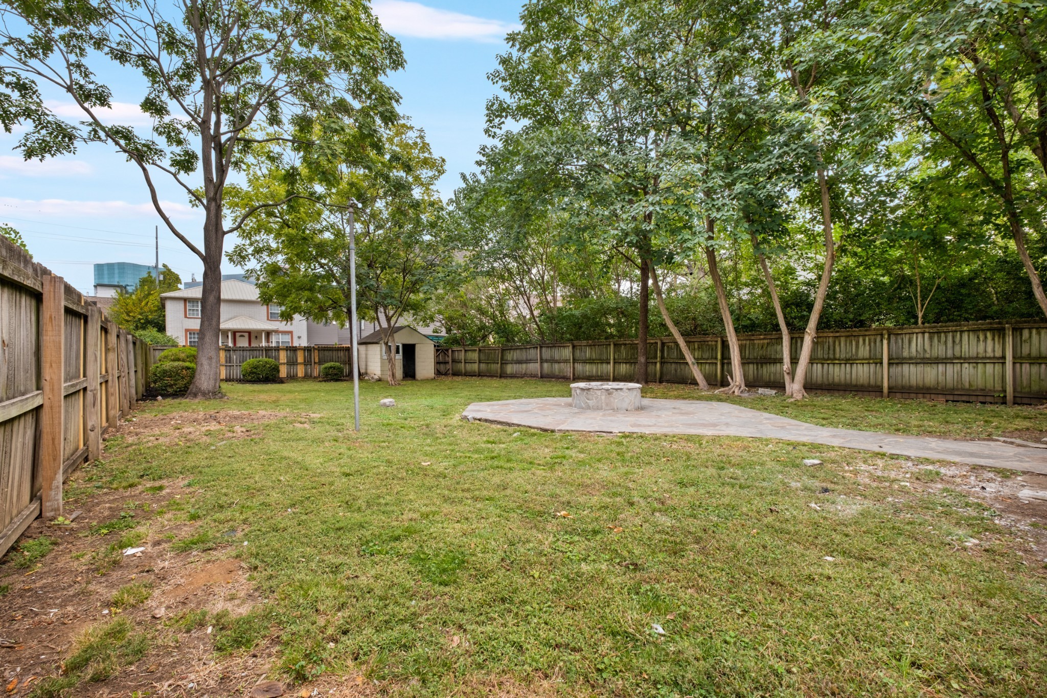 1406 Hawkins Property Photo 27