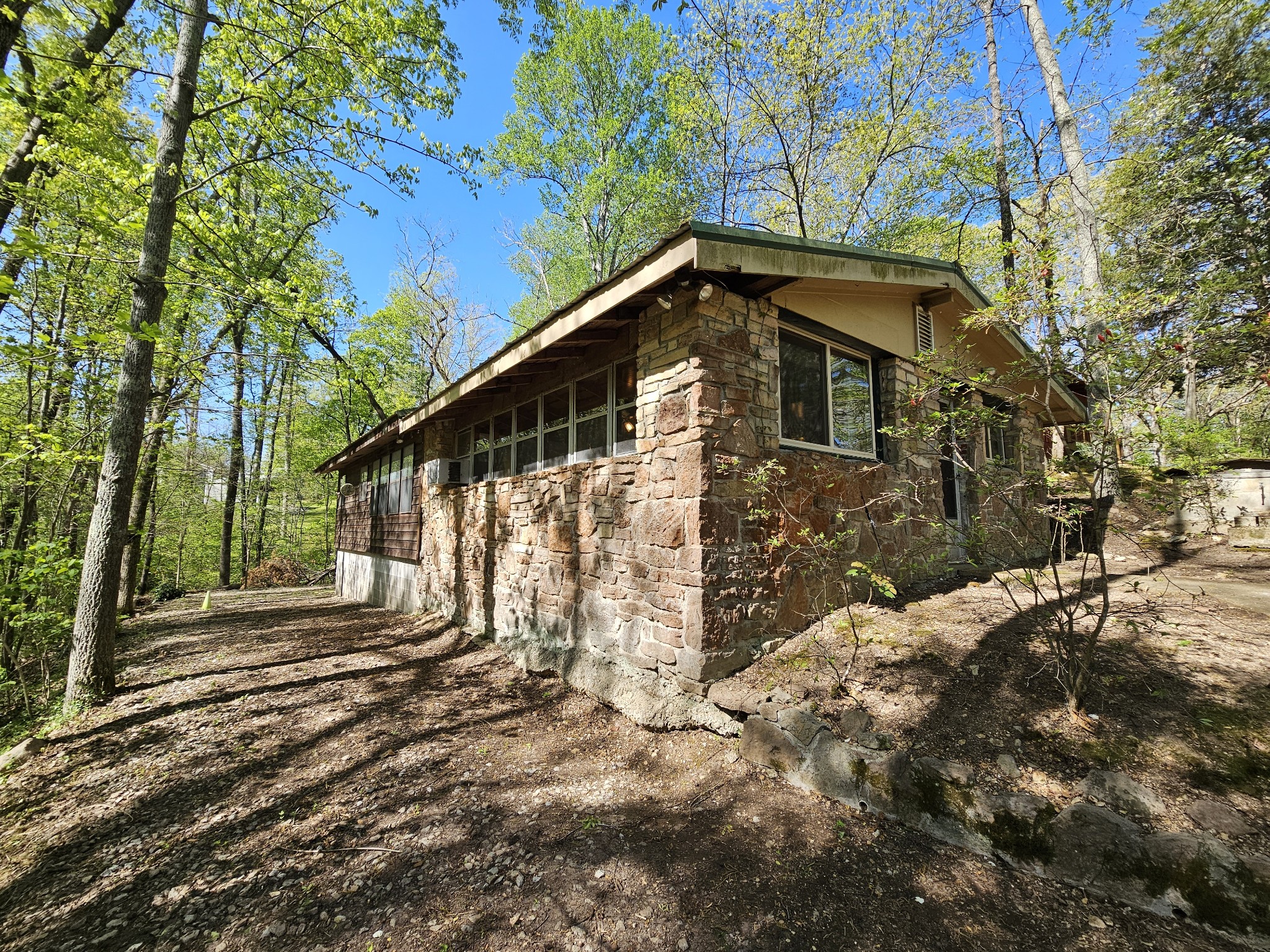 50 Deaton Ln Property Photo