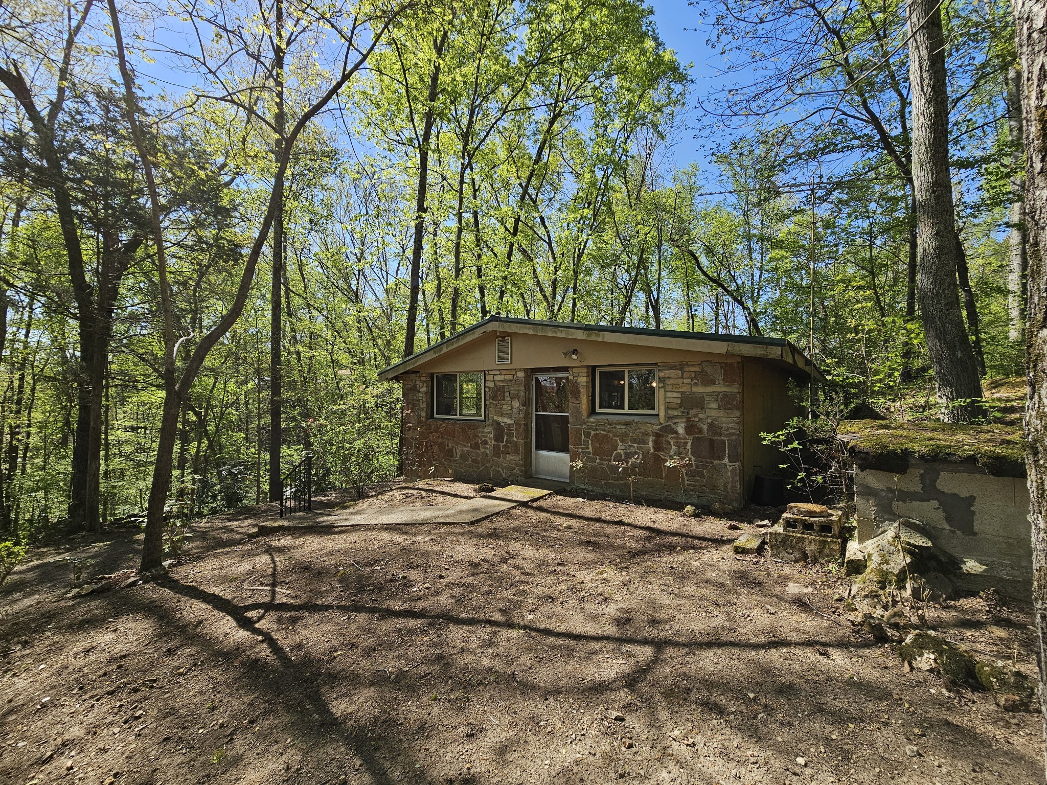 50 Deaton Ln Property Photo 2