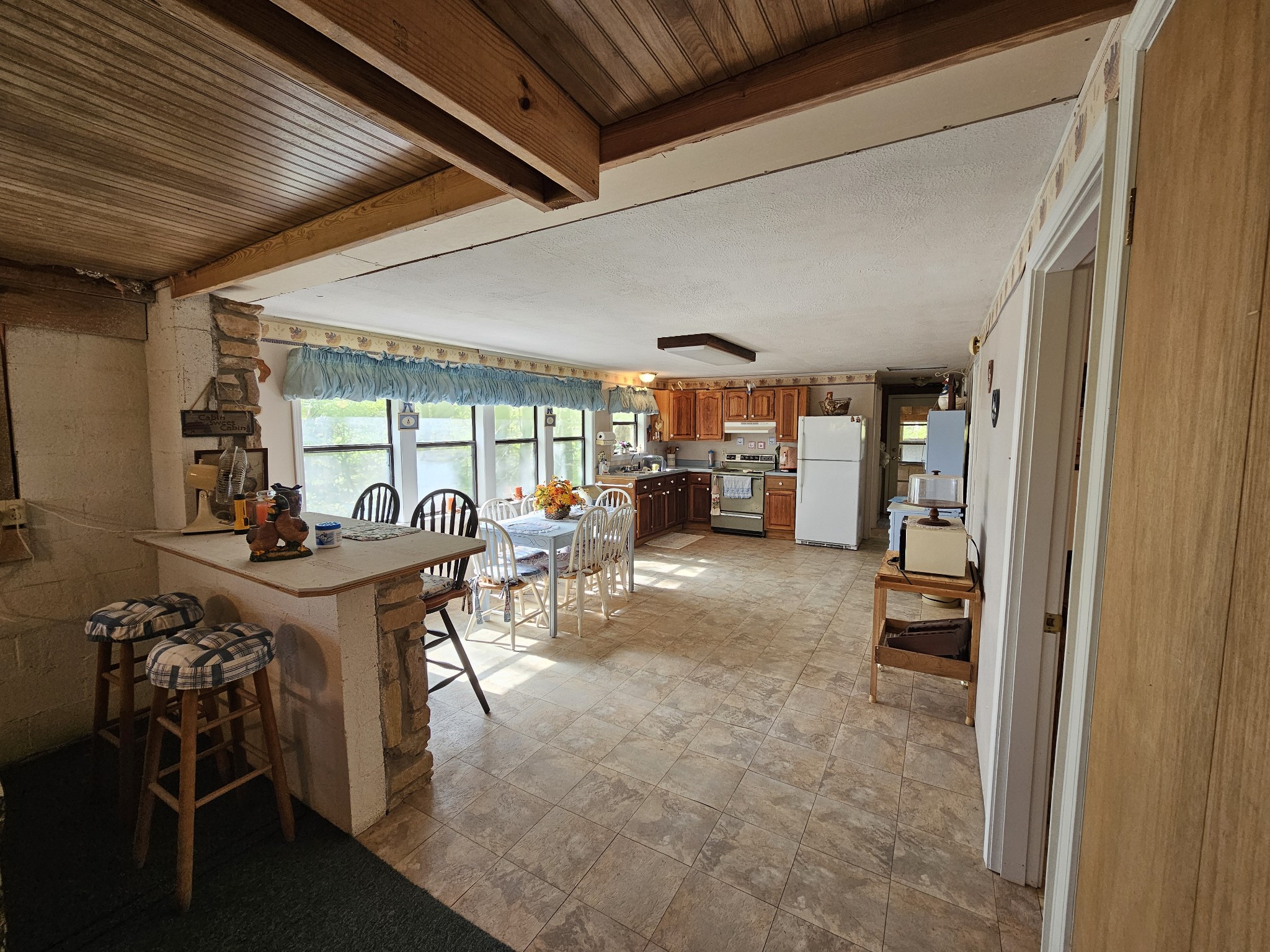 50 Deaton Ln Property Photo 20