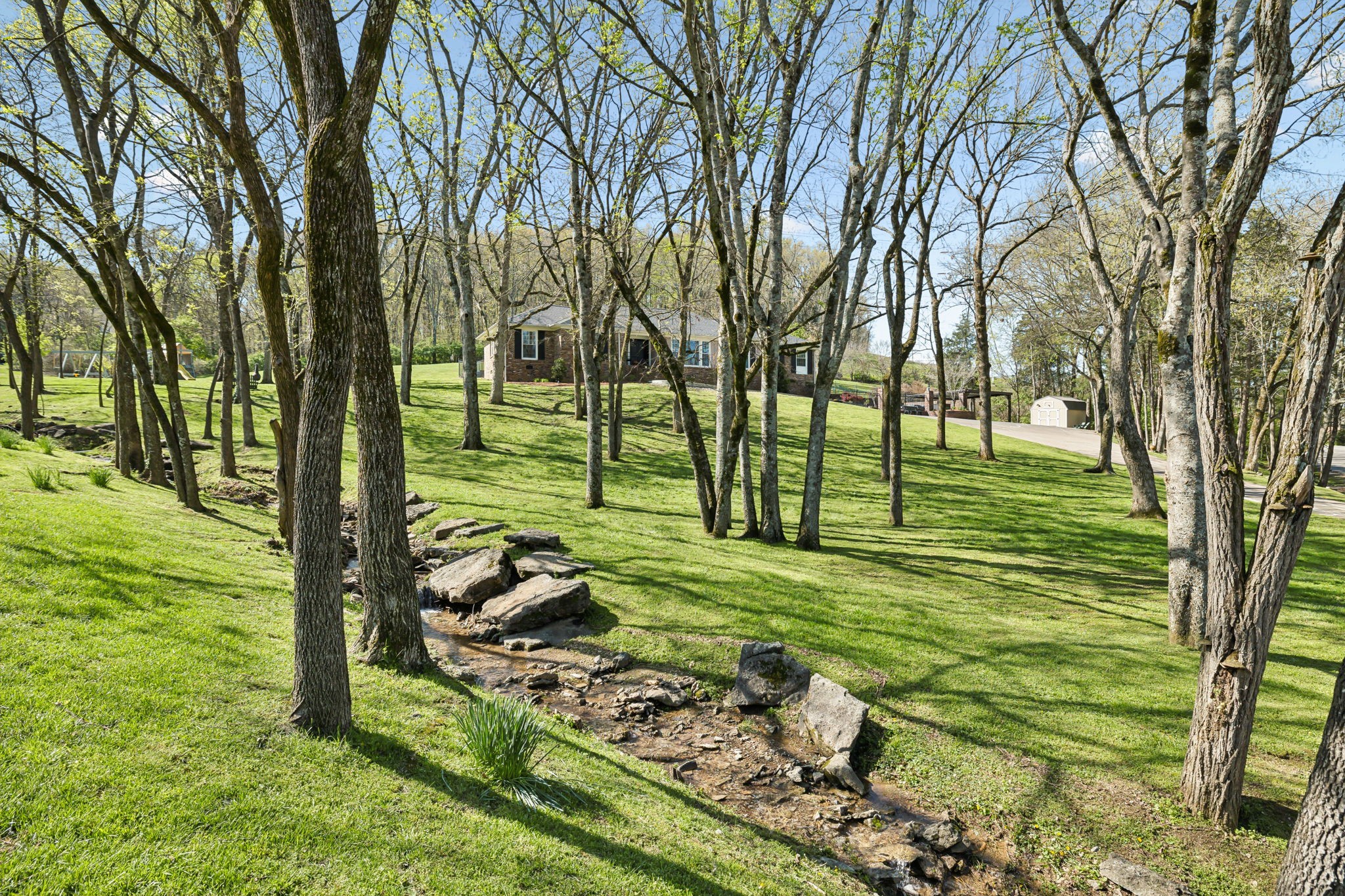1925 Cromwell Dr Property Photo 3