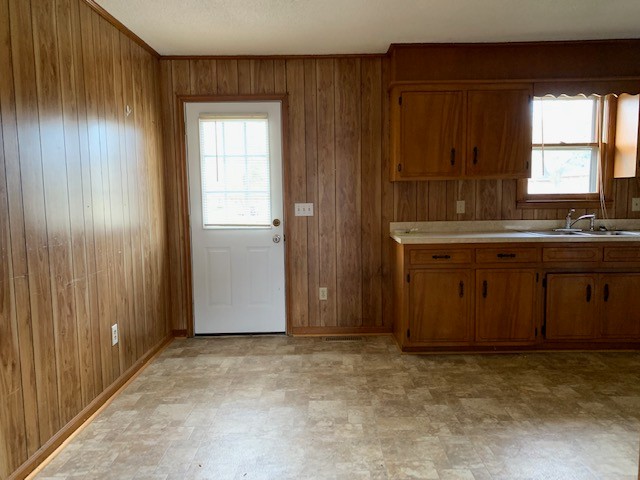 305 Hunt St Property Photo 4