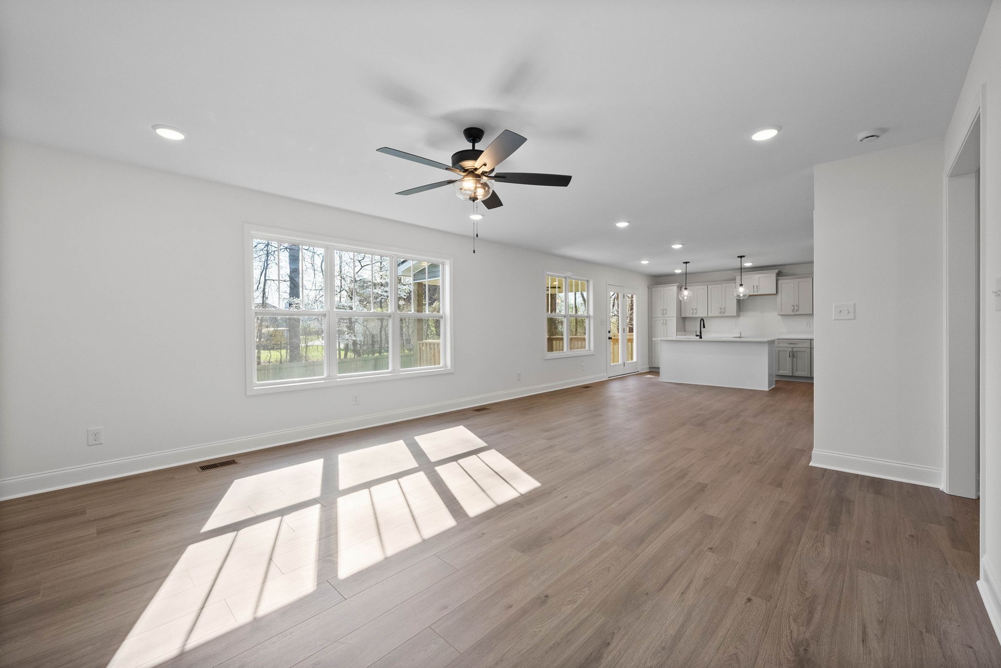 1236 Iris Glen Drive Property Photo 6