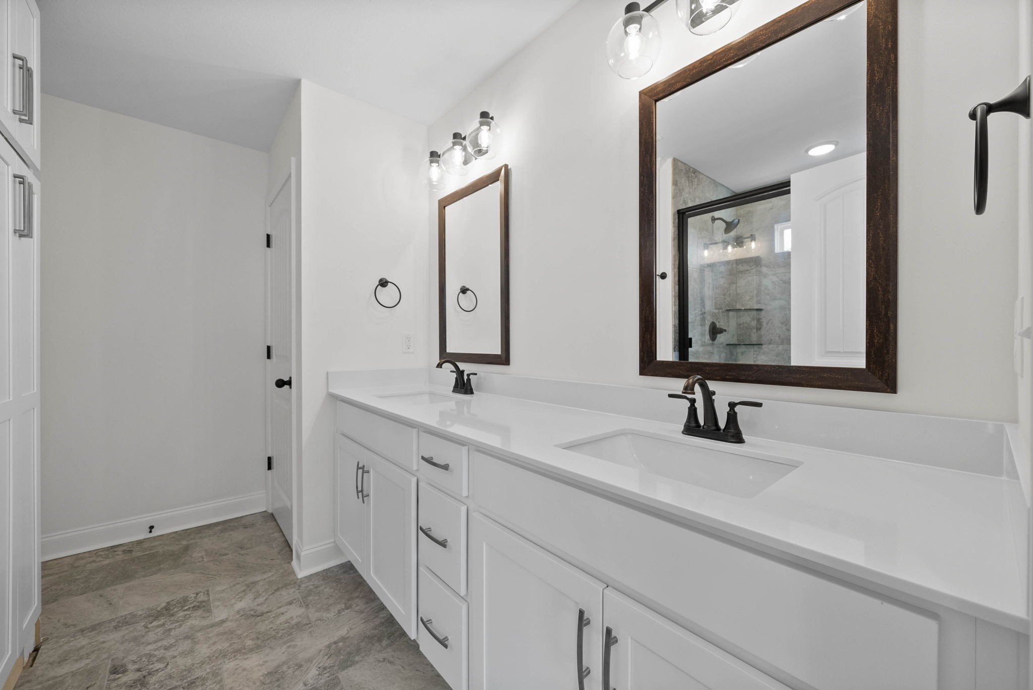 1236 Iris Glen Drive Property Photo 17