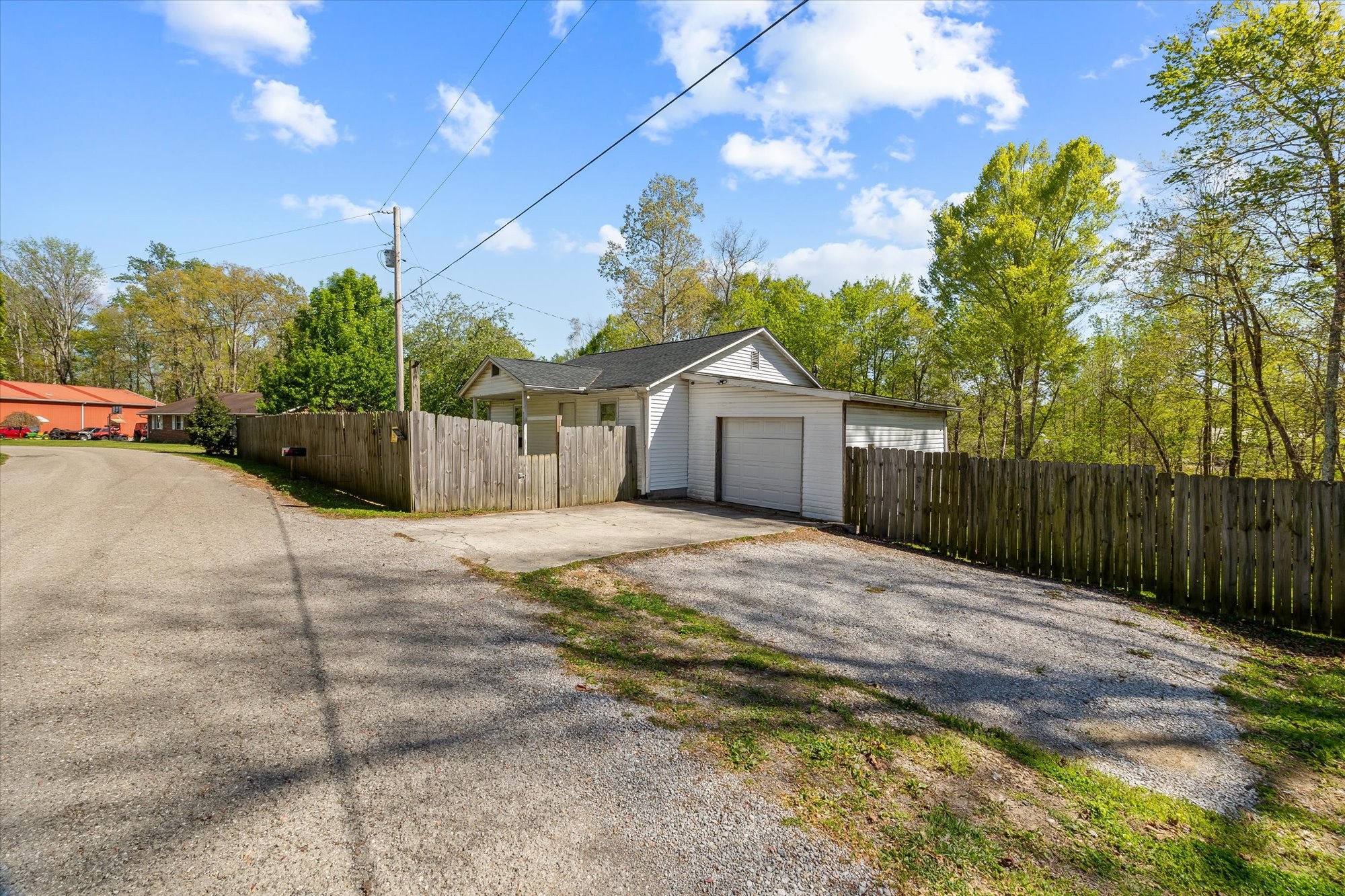 181 Wade Subdivision Ln Property Photo 4
