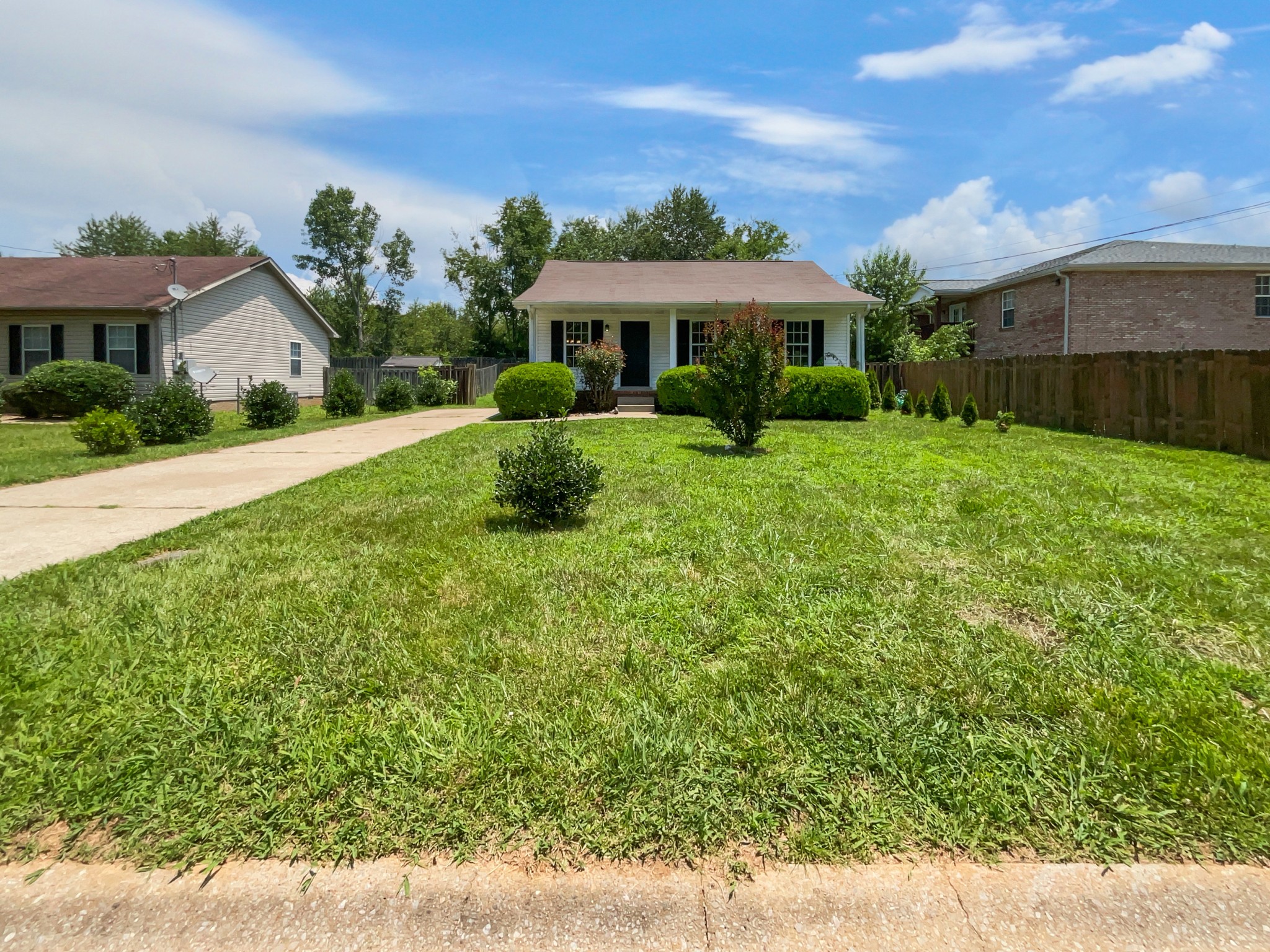 394 Cranklen Cir Property Photo 1