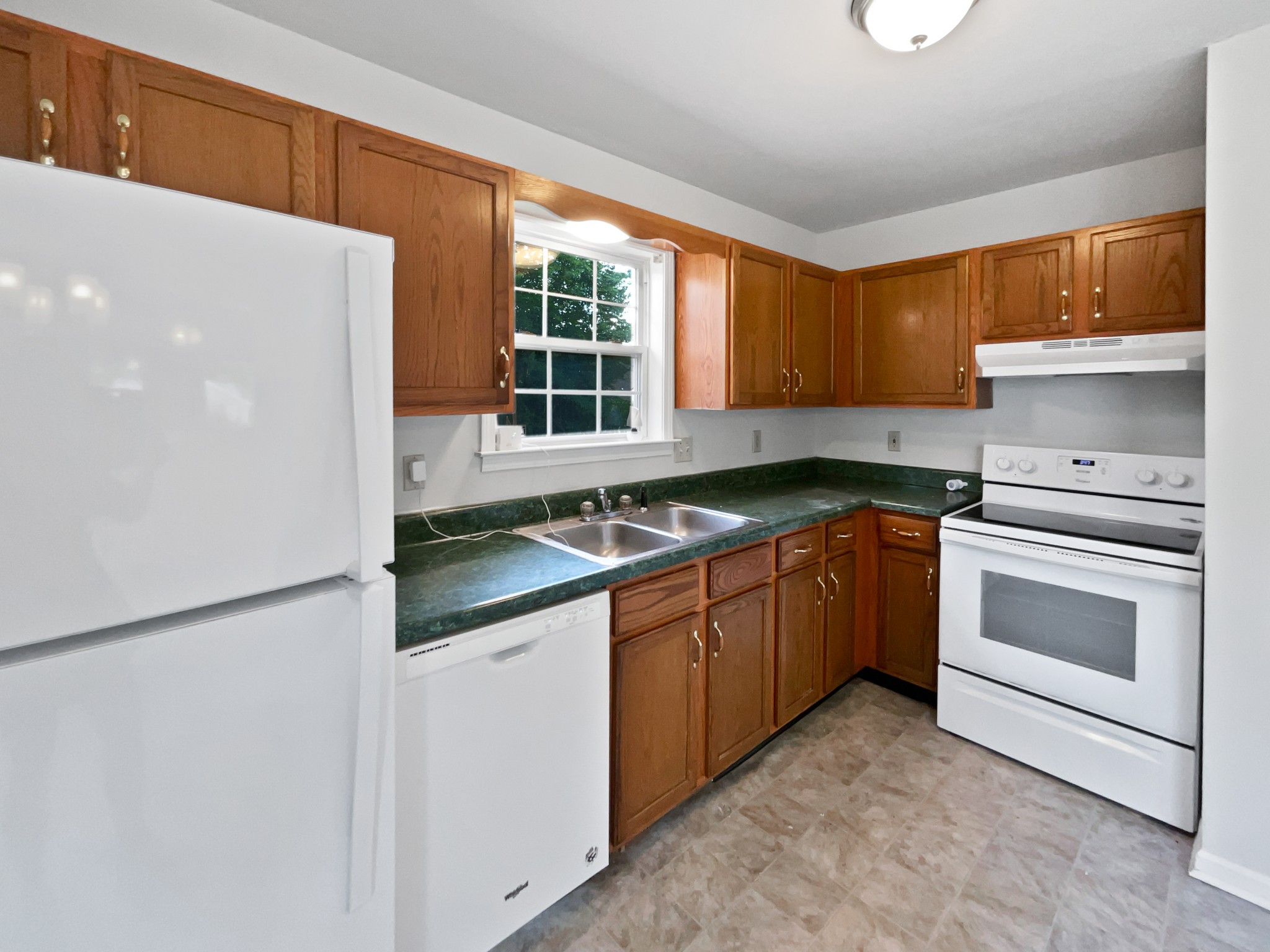 394 Cranklen Cir Property Photo 12