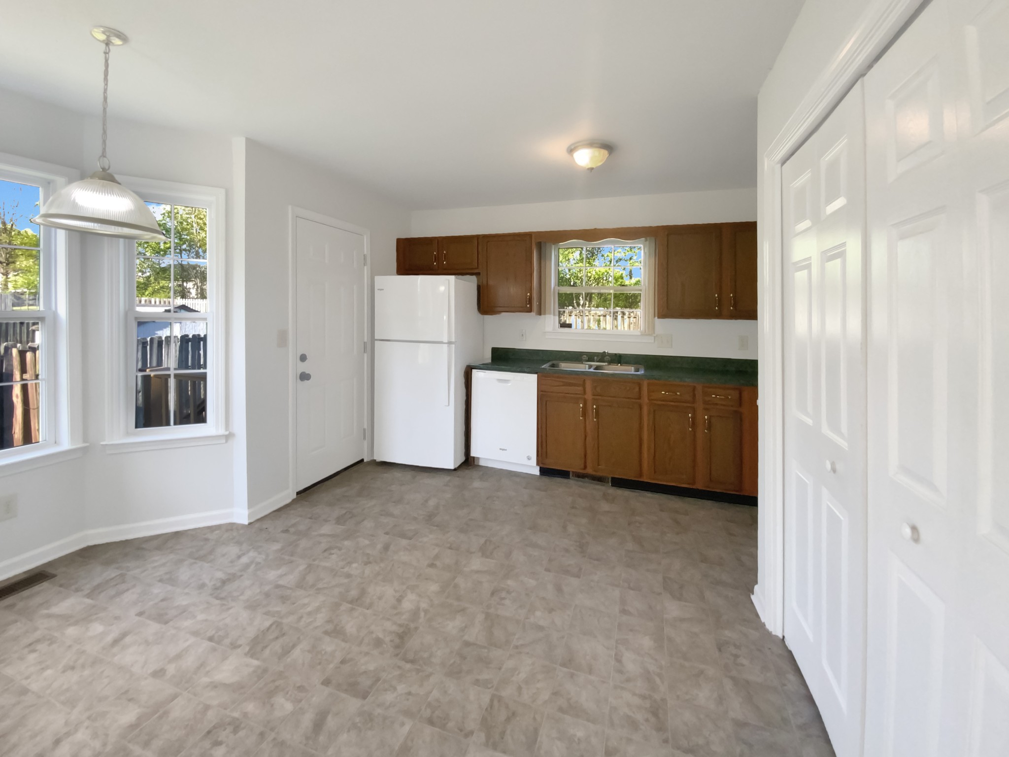 394 Cranklen Cir Property Photo 17