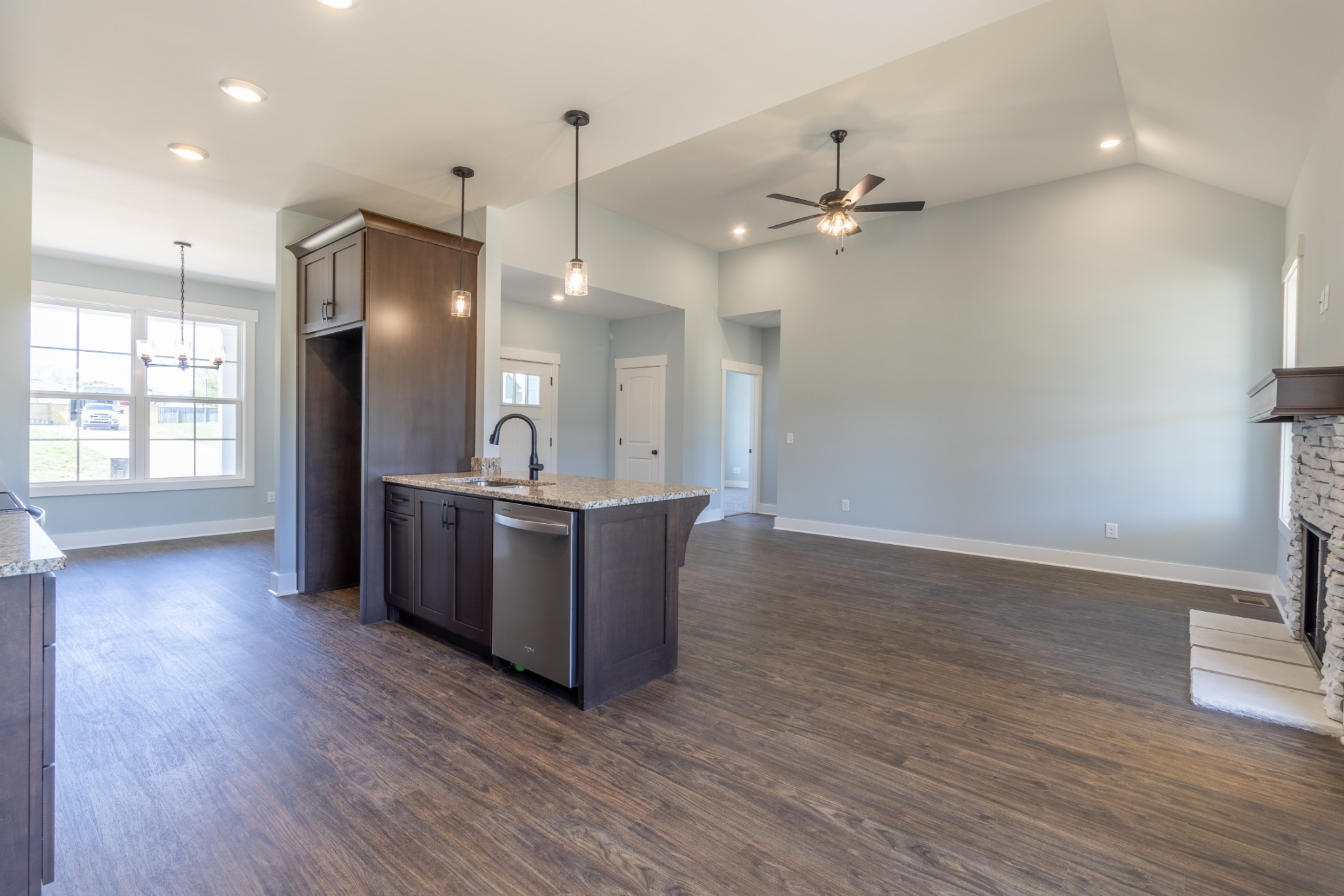 2060 Beverly Ct Property Photo 16