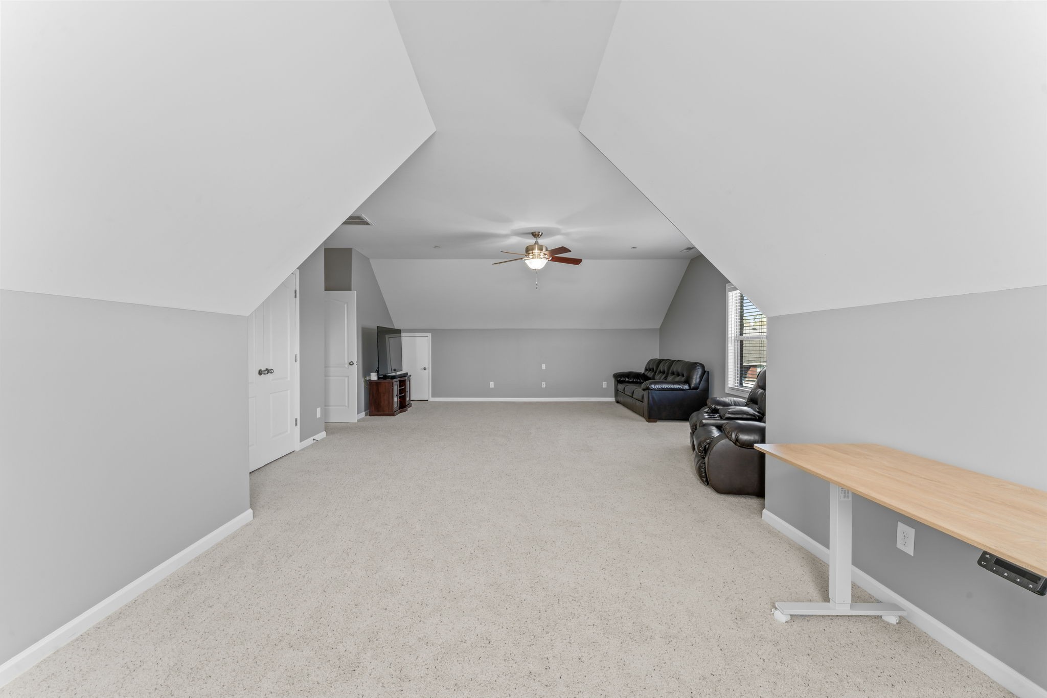 414 Beaumont Dr Property Photo 31