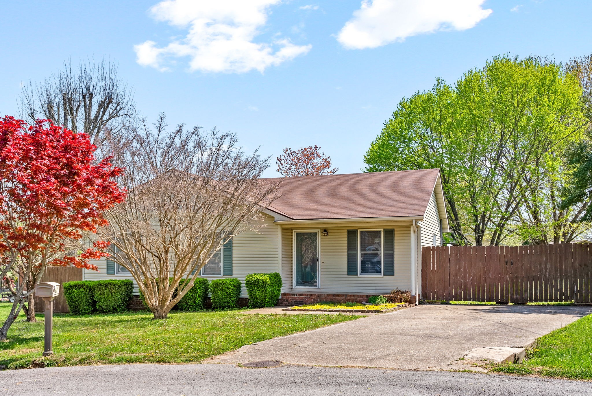521 Gray Fox Ct Property Photo 3
