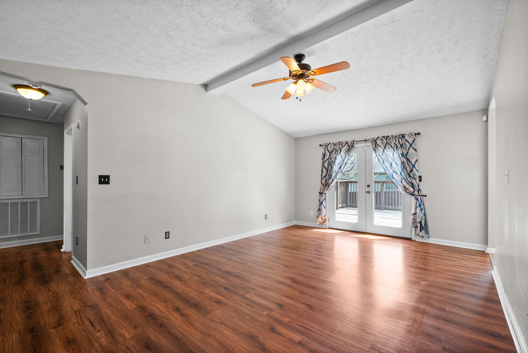 521 Gray Fox Ct Property Photo 6