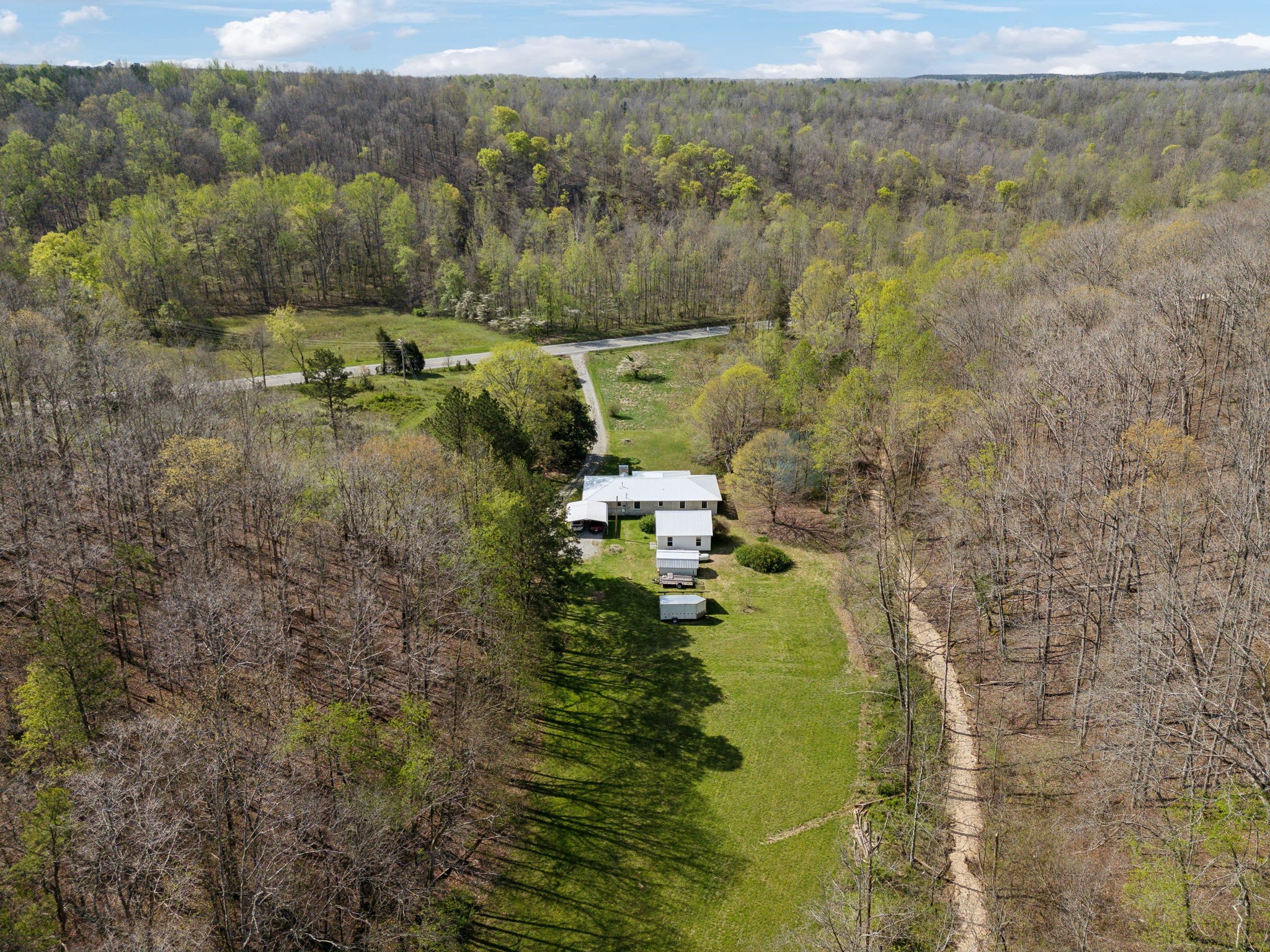 1651 Centerville Hwy Property Photo 1