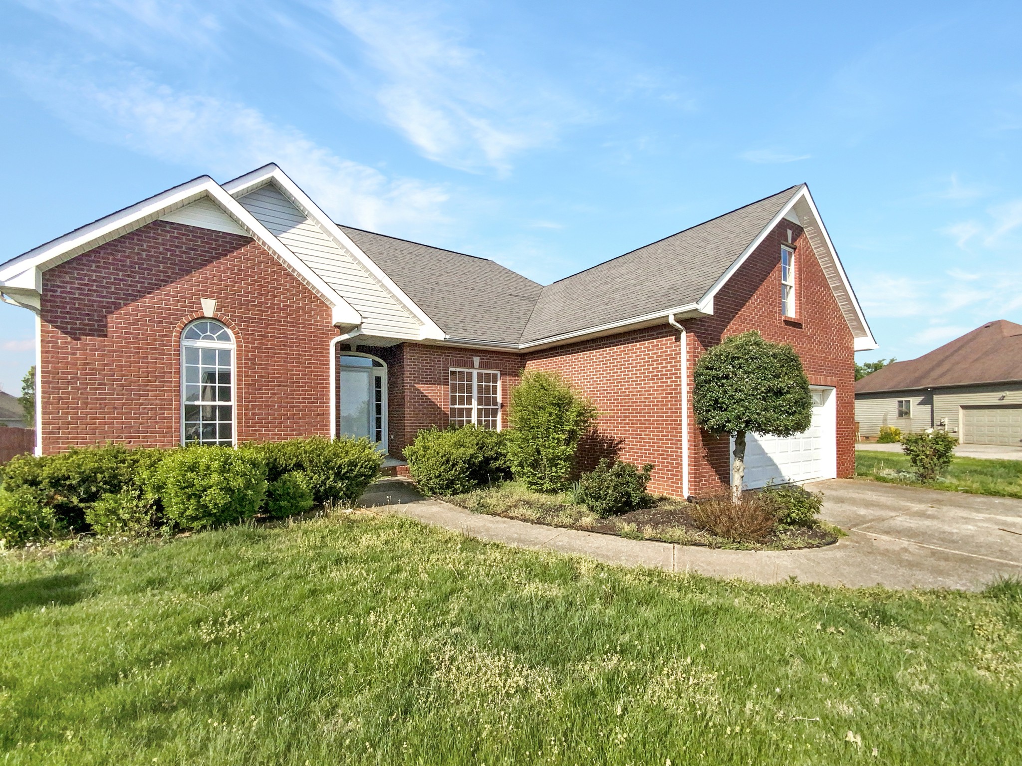 783 Parade Ct Property Photo 2