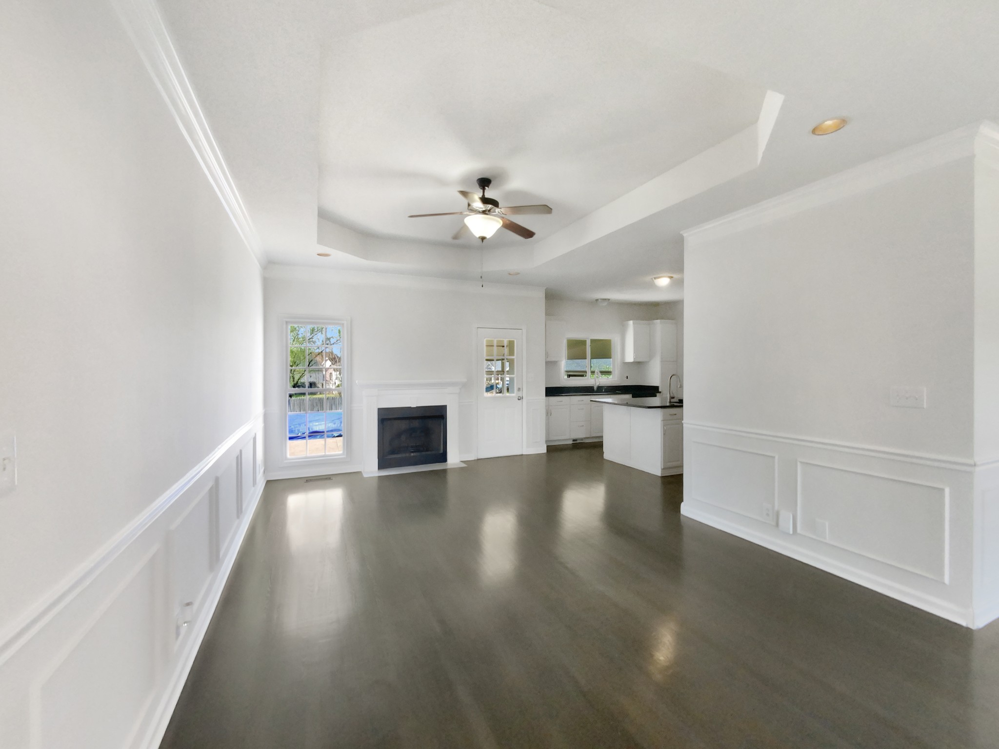 783 Parade Ct Property Photo 4