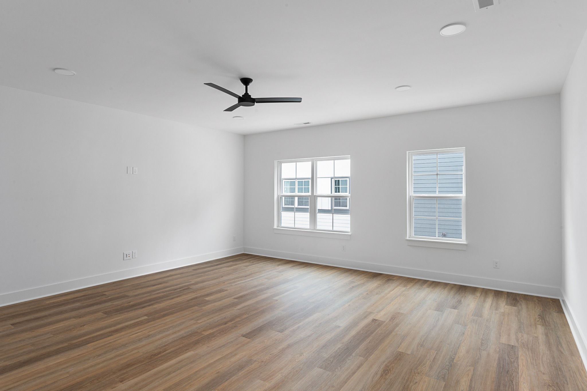 700 N Dupont Ave #329 Property Photo 12