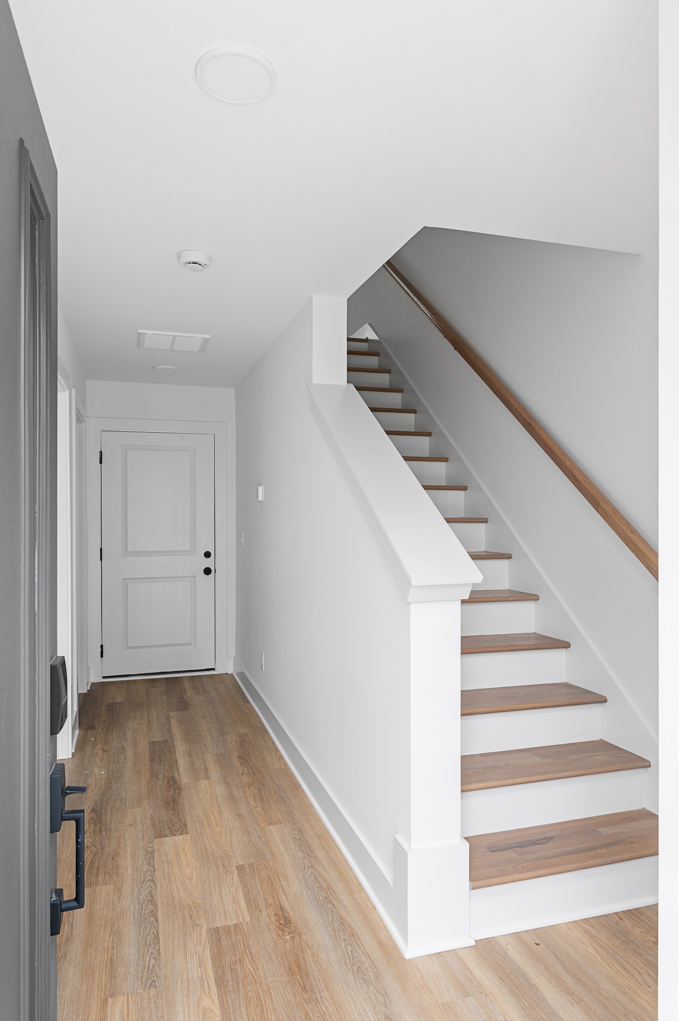 700 N Dupont Ave #329 Property Photo 13