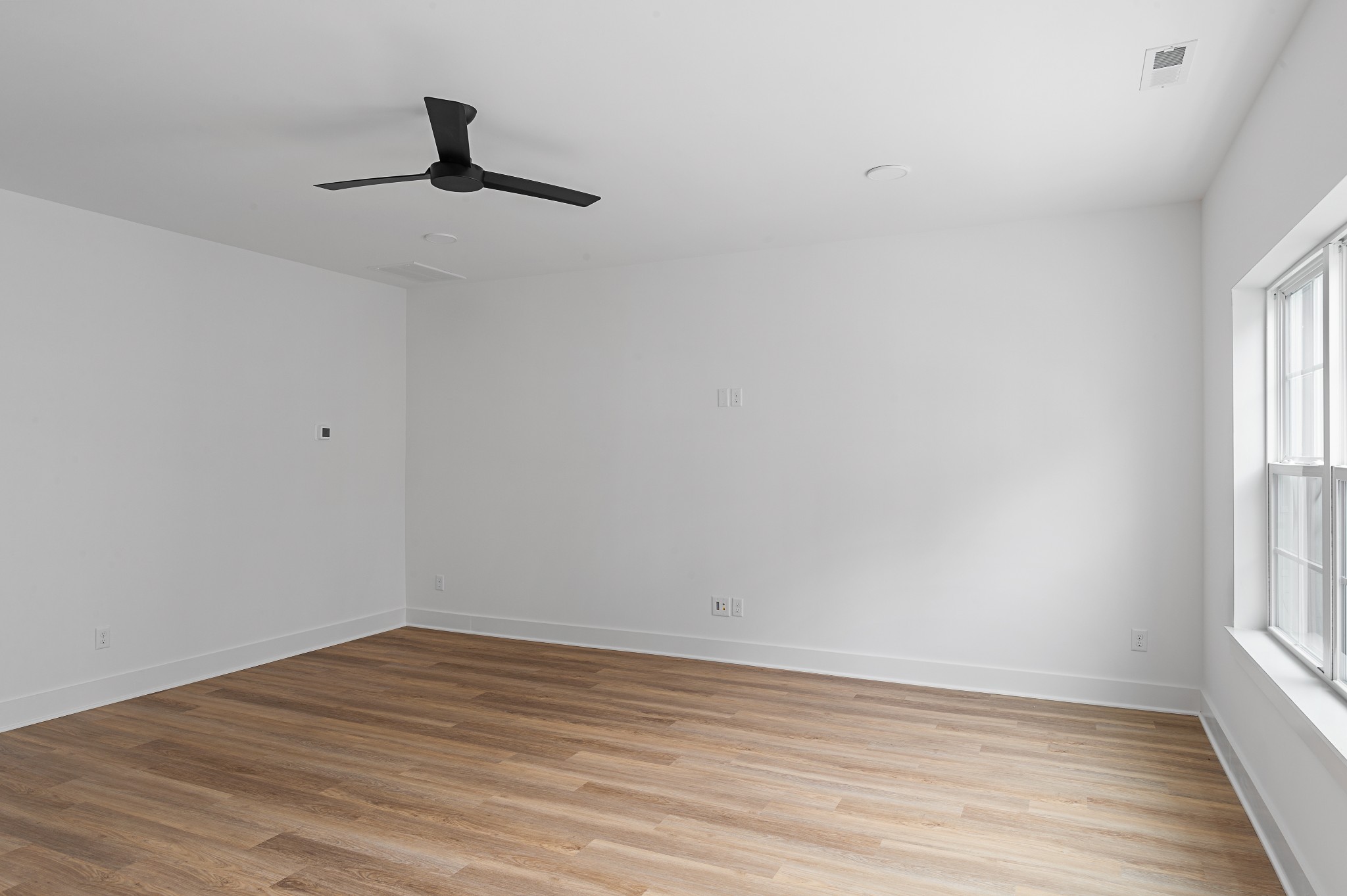 700 N Dupont Ave #329 Property Photo 14