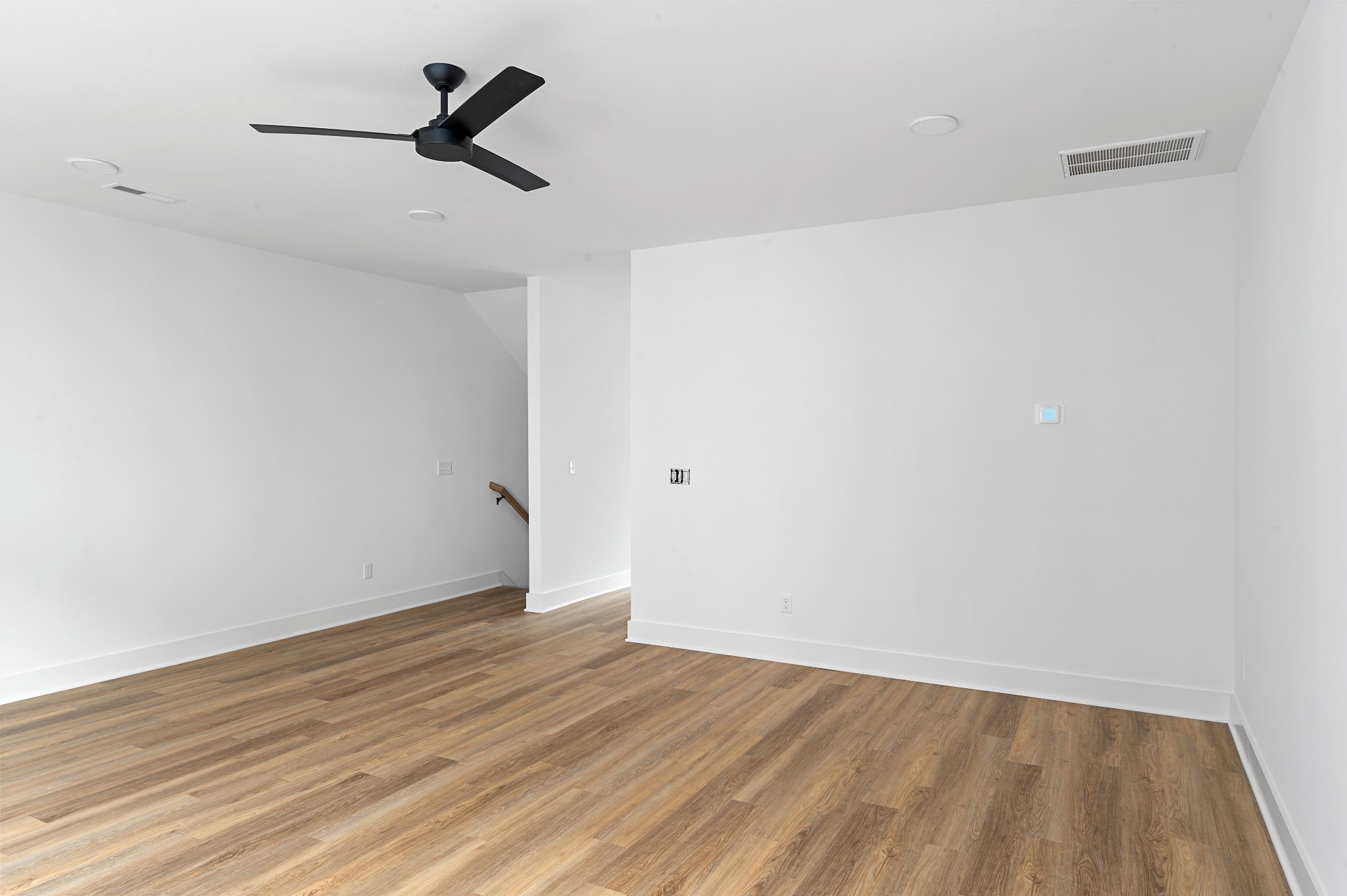 700 N Dupont Ave #329 Property Photo 15
