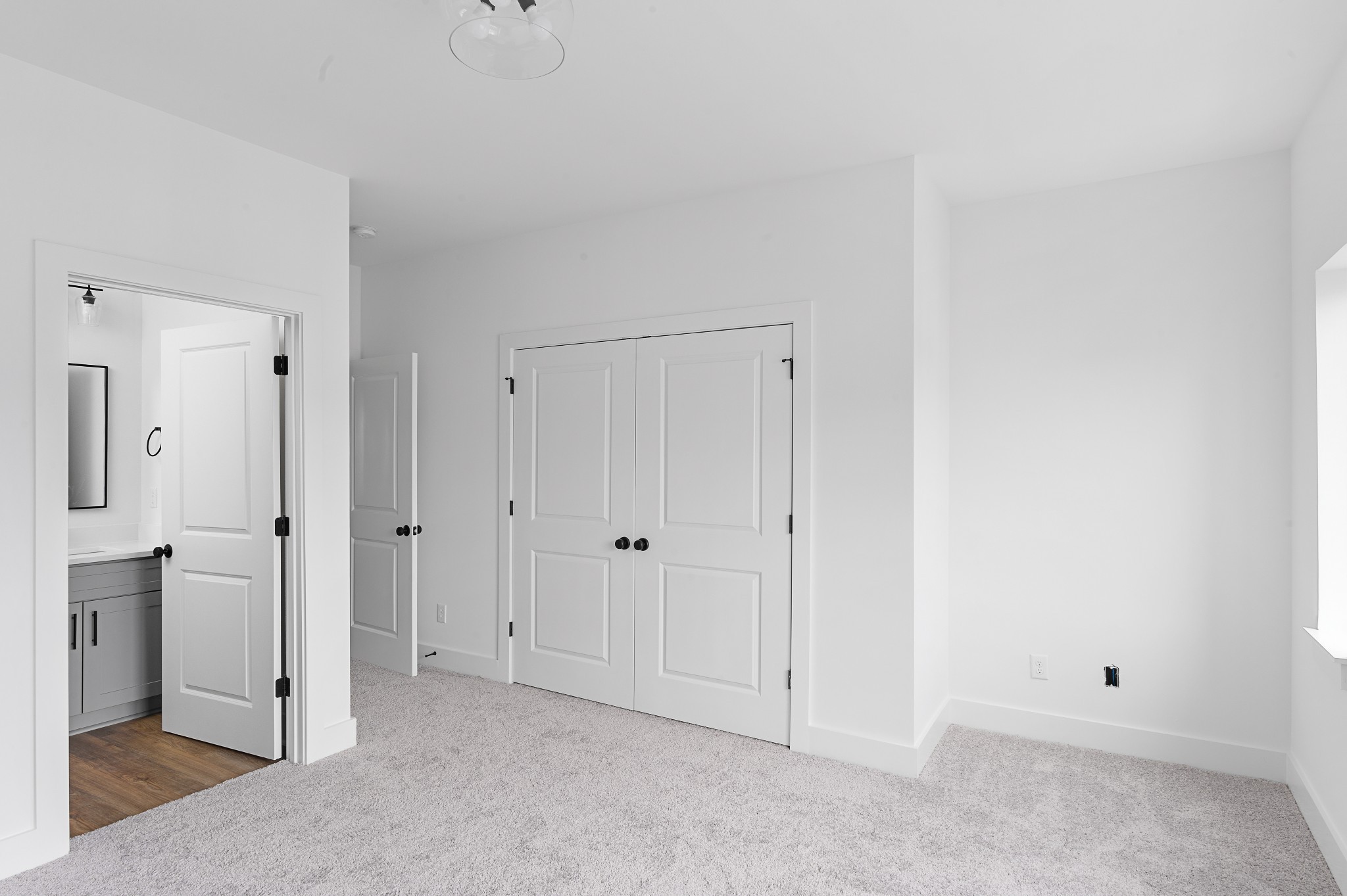700 N Dupont Ave #329 Property Photo 22