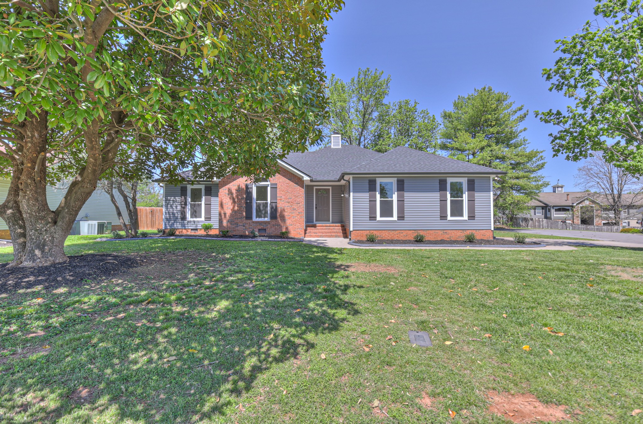 204 Cobblefield Ave Property Photo