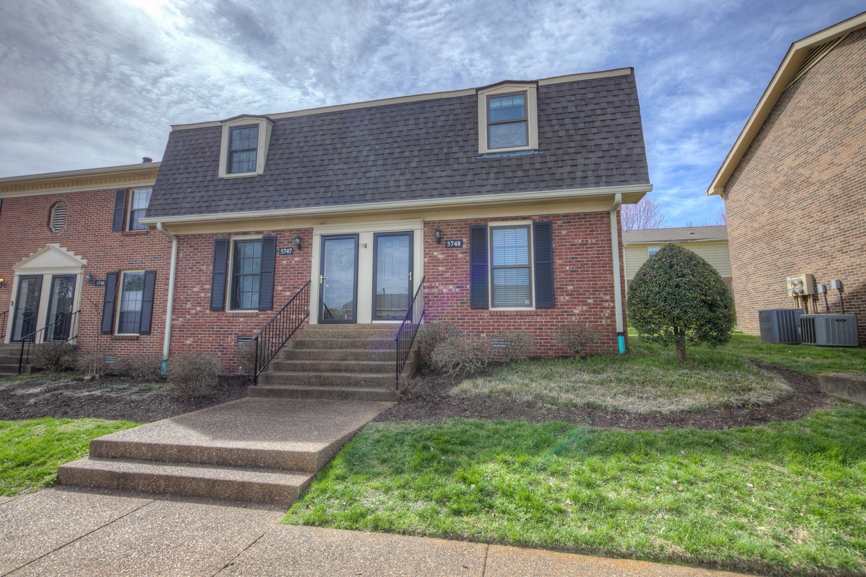 5748 Brentwood Trce Property Photo