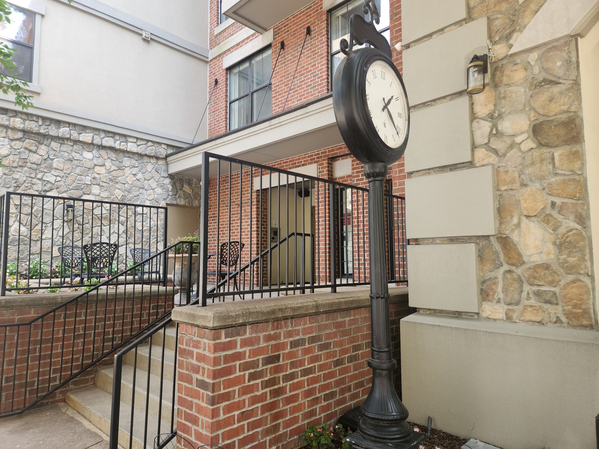 1803 Broadway Property Photo 2