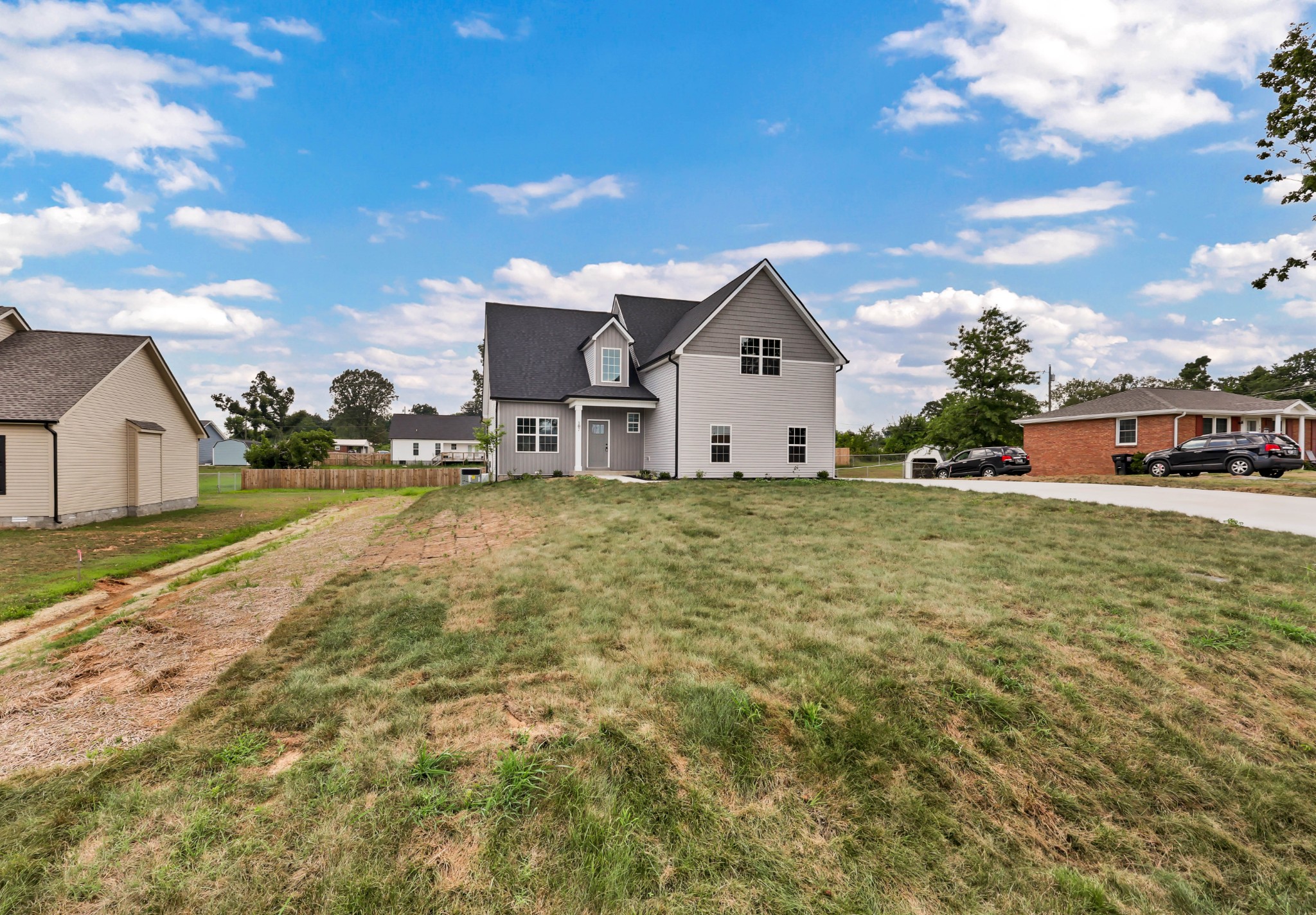 107 Morningside Dr Property Photo 3