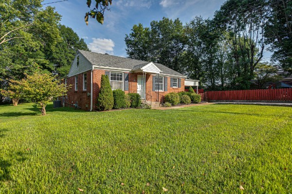 1335 Adams St Property Photo