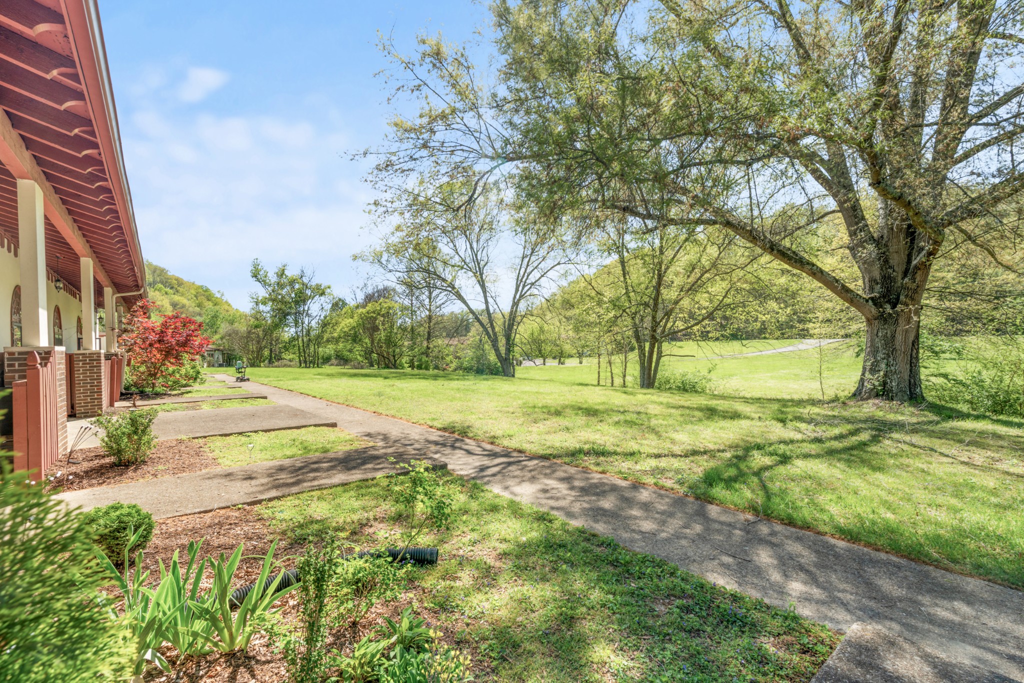 214 Old Hickory Blvd Property Photo 3