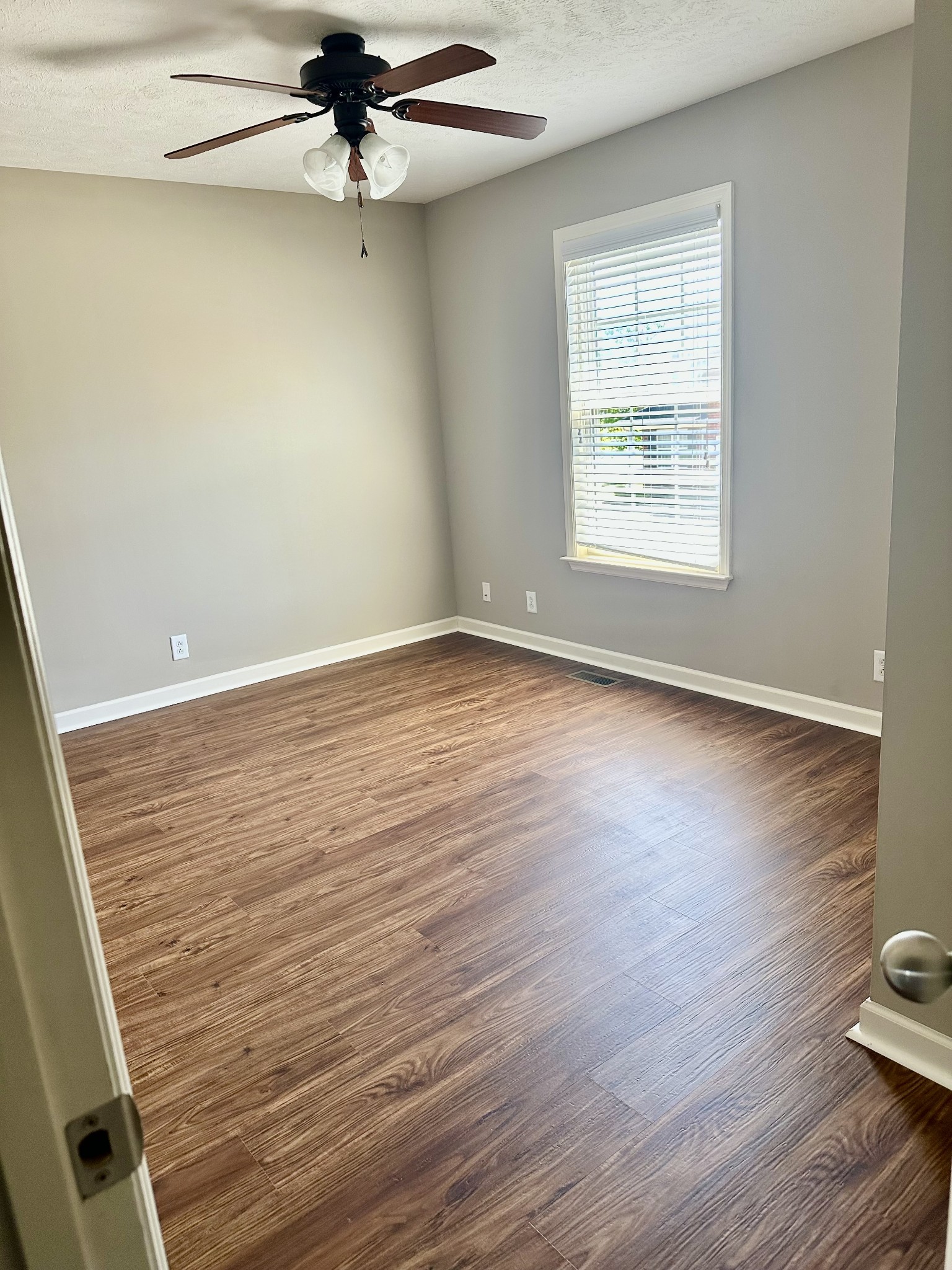 4257 Aurora Cir Property Photo 20