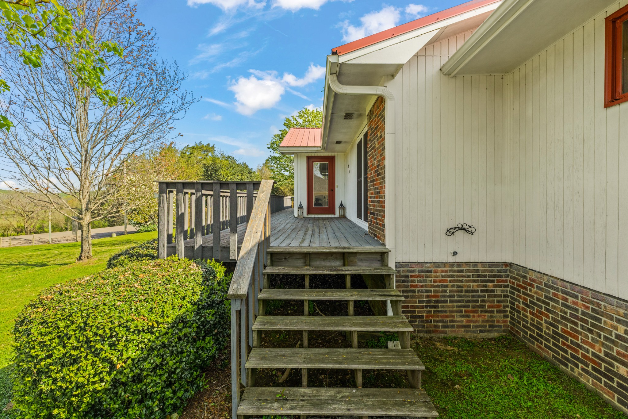 910 Greenview Dr Property Photo 47