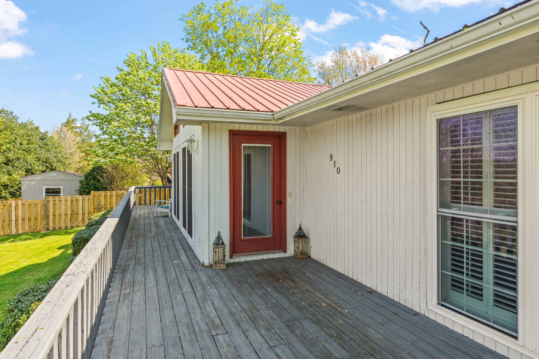 910 Greenview Dr Property Photo 48