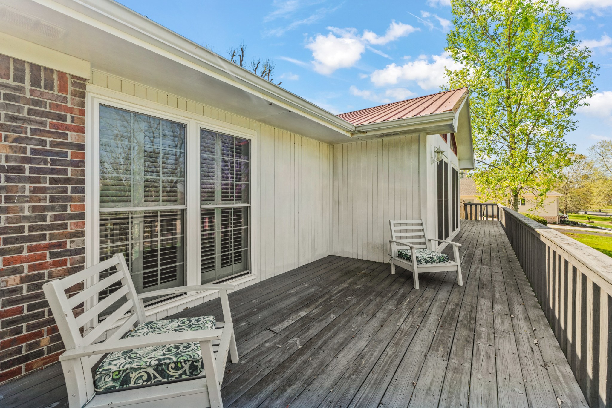 910 Greenview Dr Property Photo 49