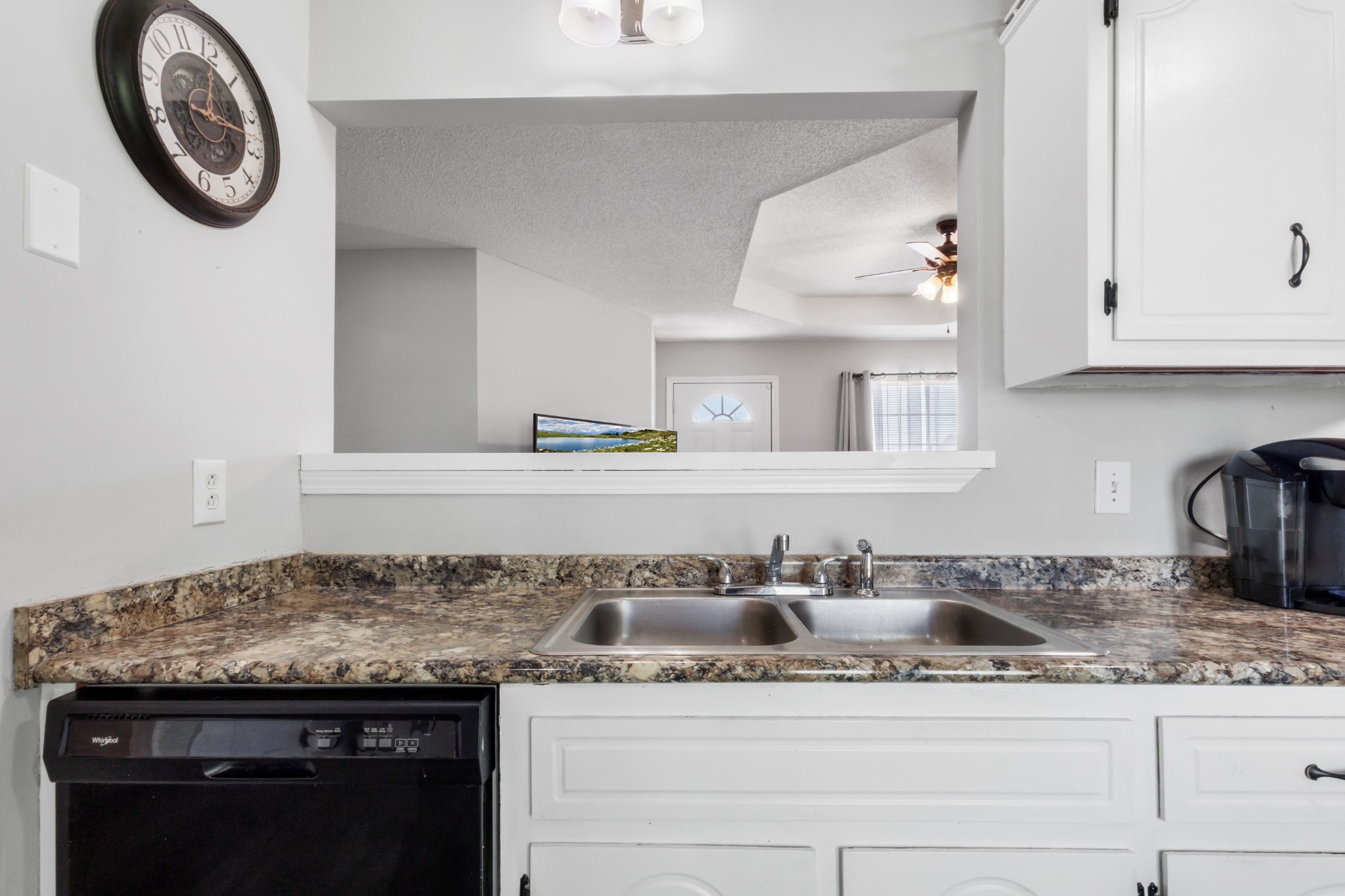 231 Golden Pond Ave Property Photo 12