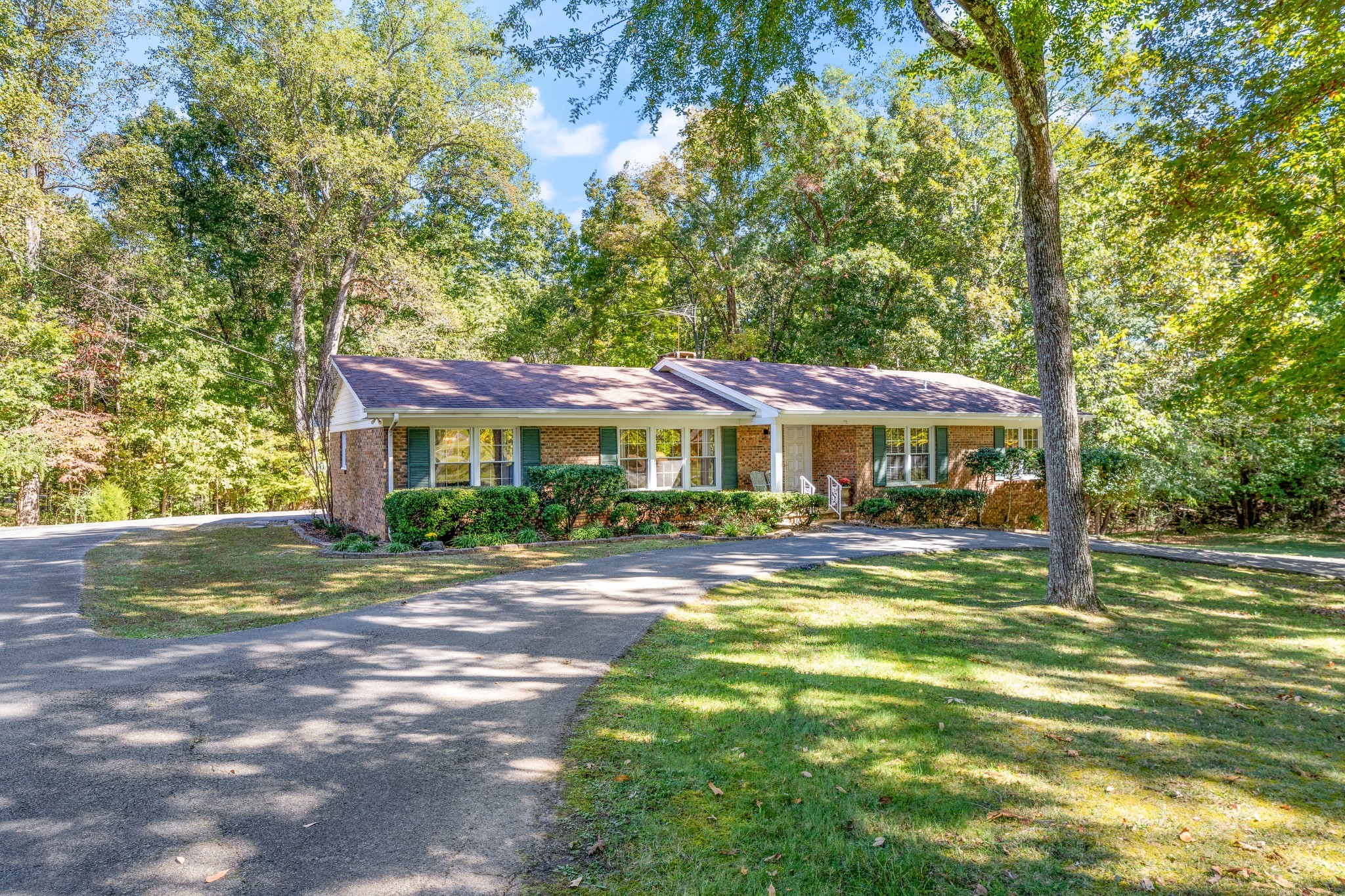 115 Rae Ln Property Photo 2