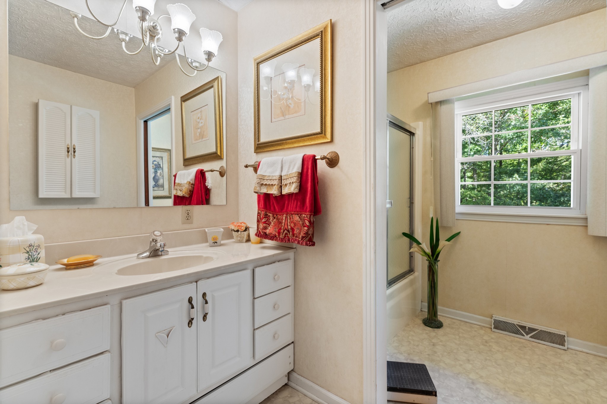 115 Rae Ln Property Photo 22