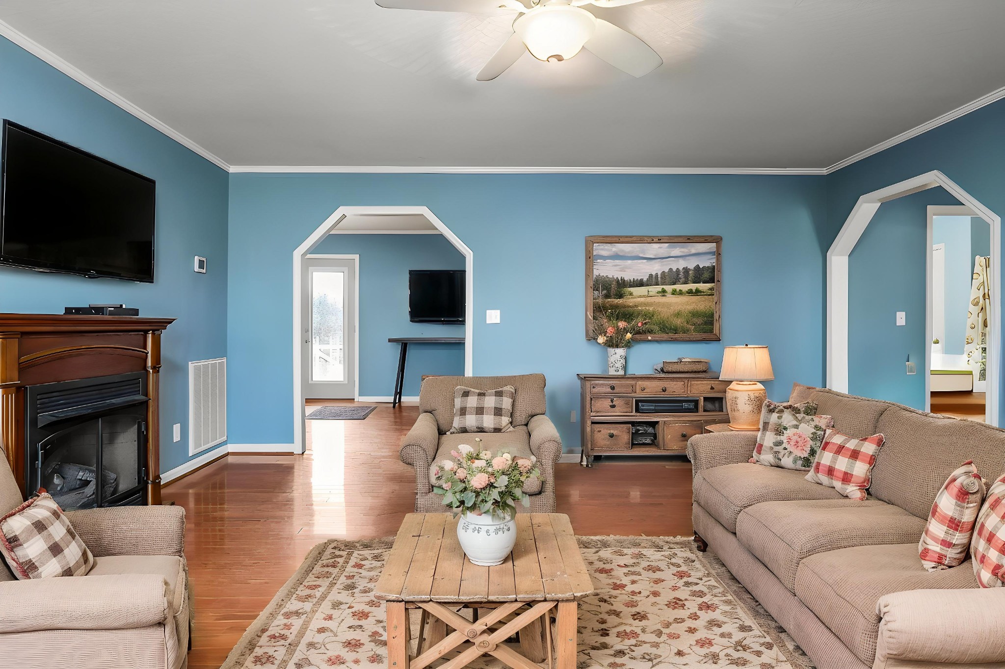 1925 Ike Adcock Rd Property Photo 4