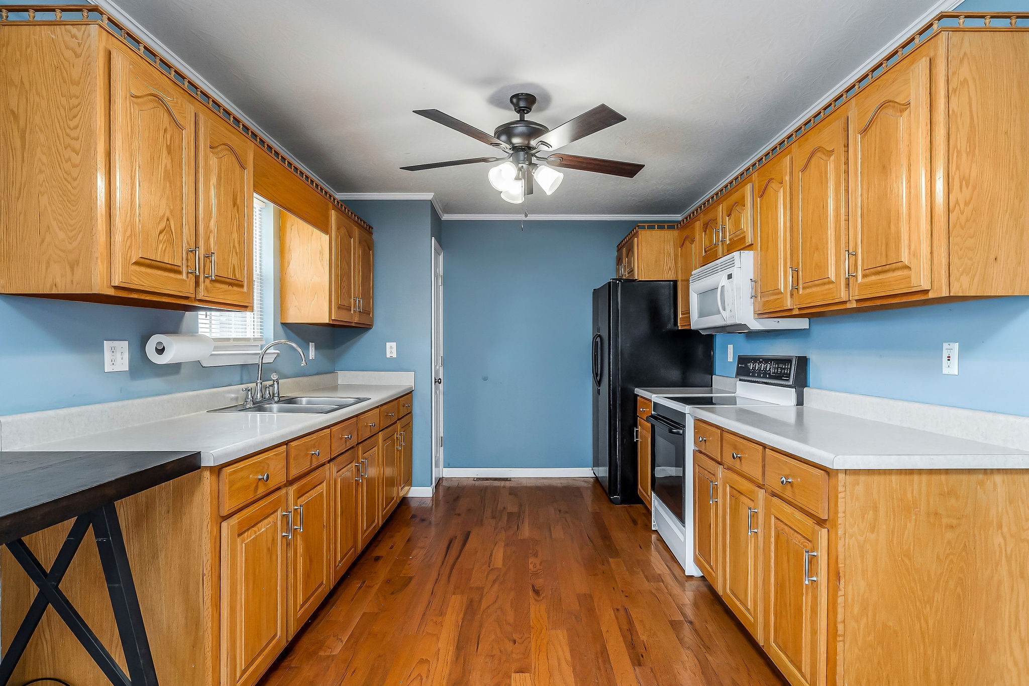 1925 Ike Adcock Rd Property Photo 8