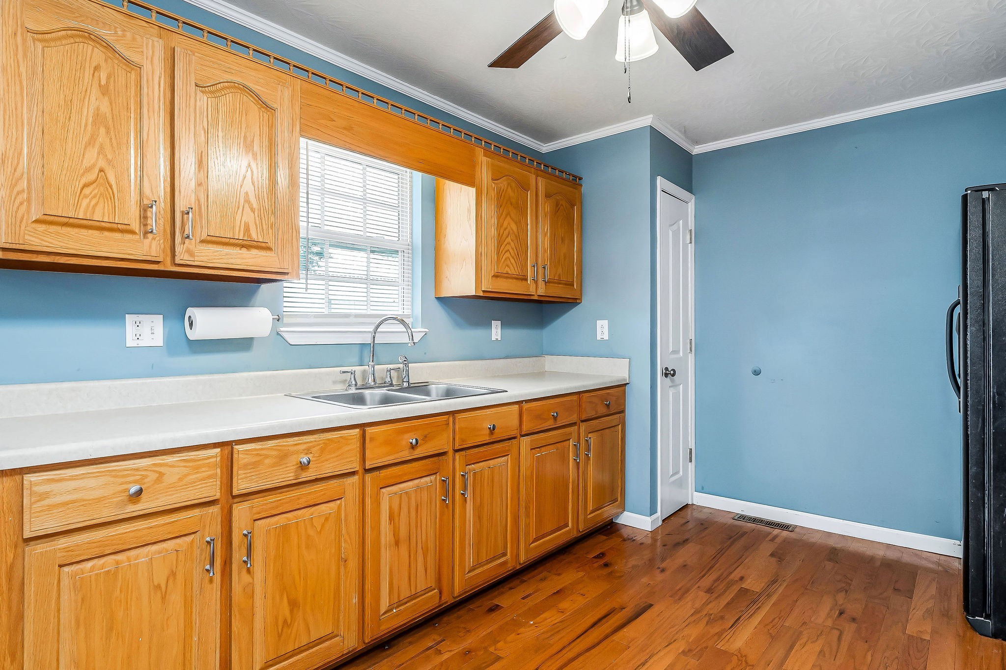 1925 Ike Adcock Rd Property Photo 9