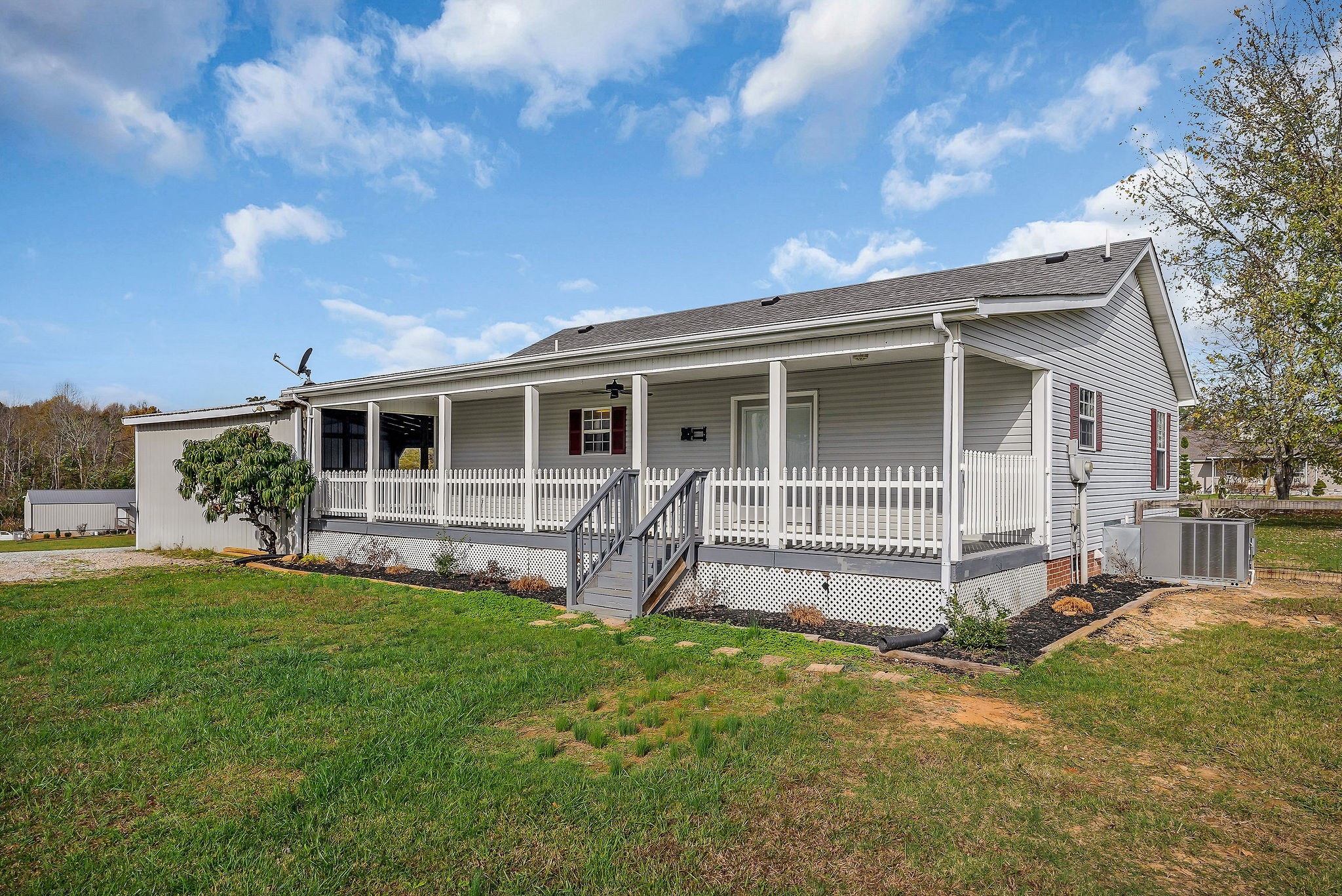 1925 Ike Adcock Rd Property Photo 27